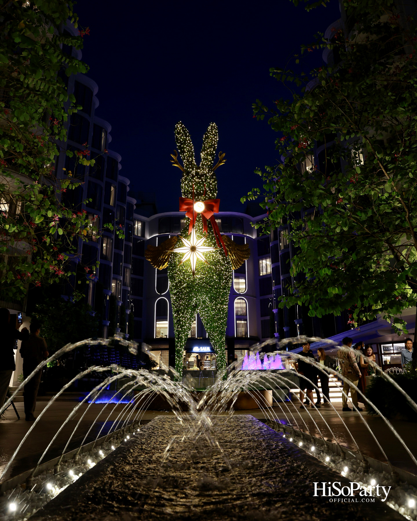 เดอะ สลิล ริเวอร์ไซด์ – กรุงเทพฯ เปิดไฟประติมากรรม ‘Angel of Dreams’ ต้อนรับเทศกาลคริสต์มาส 2025