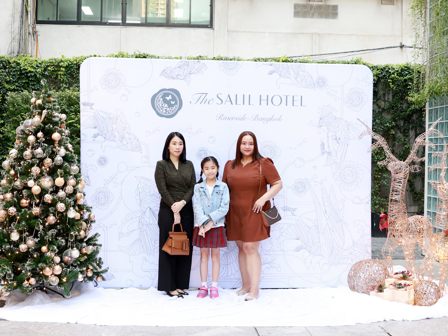 เดอะ สลิล ริเวอร์ไซด์ – กรุงเทพฯ เปิดไฟประติมากรรม ‘Angel of Dreams’ ต้อนรับเทศกาลคริสต์มาส 2025