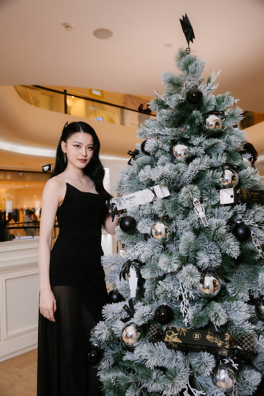 Balmain Hair เปิดป็อปอัพสโตร์เฉลิมฉลองเทศกาลแห่งความสุข สัมผัสความหรูหราแบบ ‘Parisian In Town’ ที่ Central Embassy