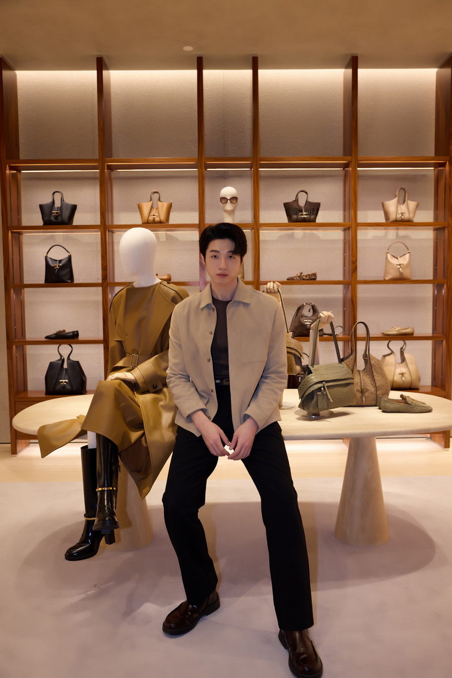 TOD’S เปิดบูติกใหม่สุดเอ็กซ์คลูซีฟ ณ Galaxy Macau พร้อมฉลองเทศกาล Winter Holidays อย่างสง่างาม