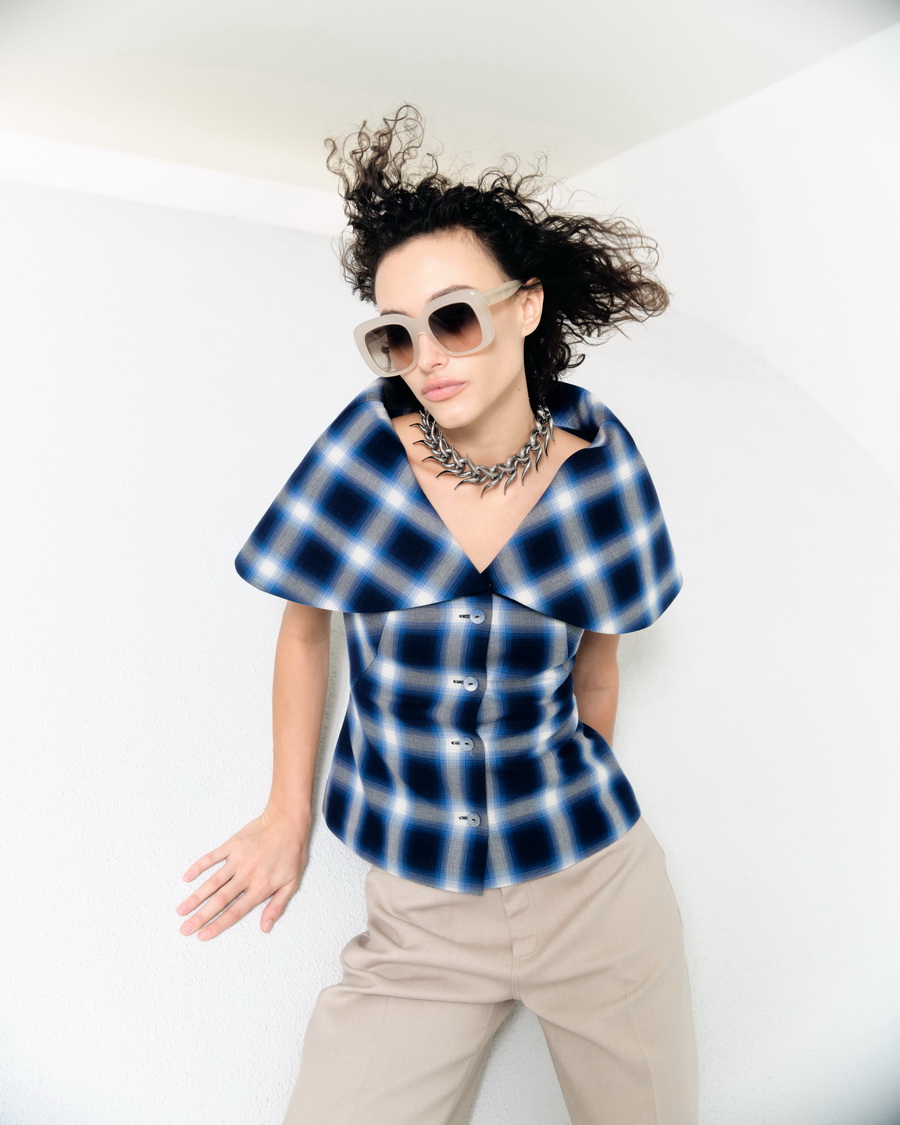 VICKTEERUT CRUISE 2026 ‘Black Blurry’ ถ่ายทอดความอ่อนโยนบนความเฉียบคมแห่งงานเทเลอริ่ง