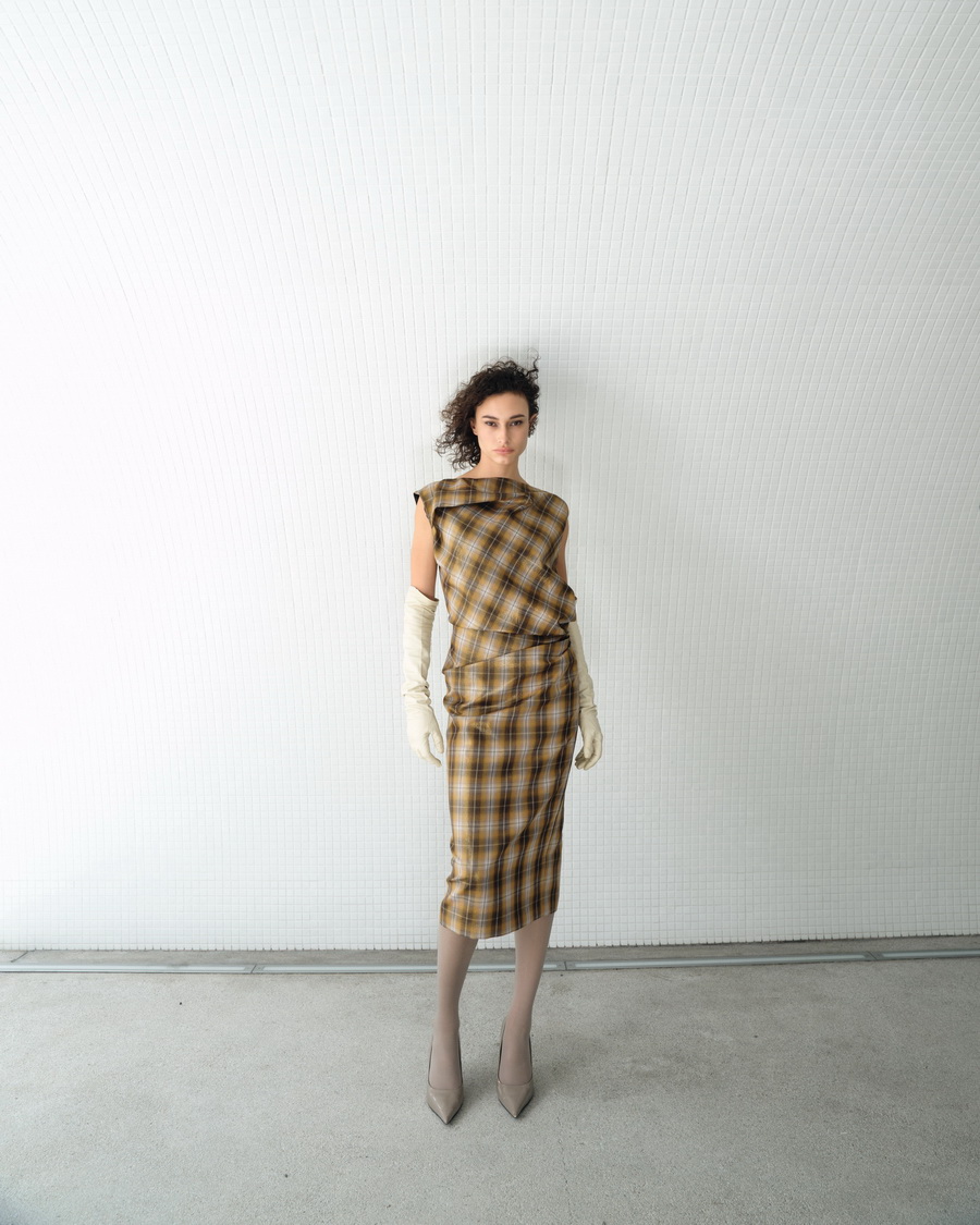 VICKTEERUT CRUISE 2026 ‘Black Blurry’ ถ่ายทอดความอ่อนโยนบนความเฉียบคมแห่งงานเทเลอริ่ง