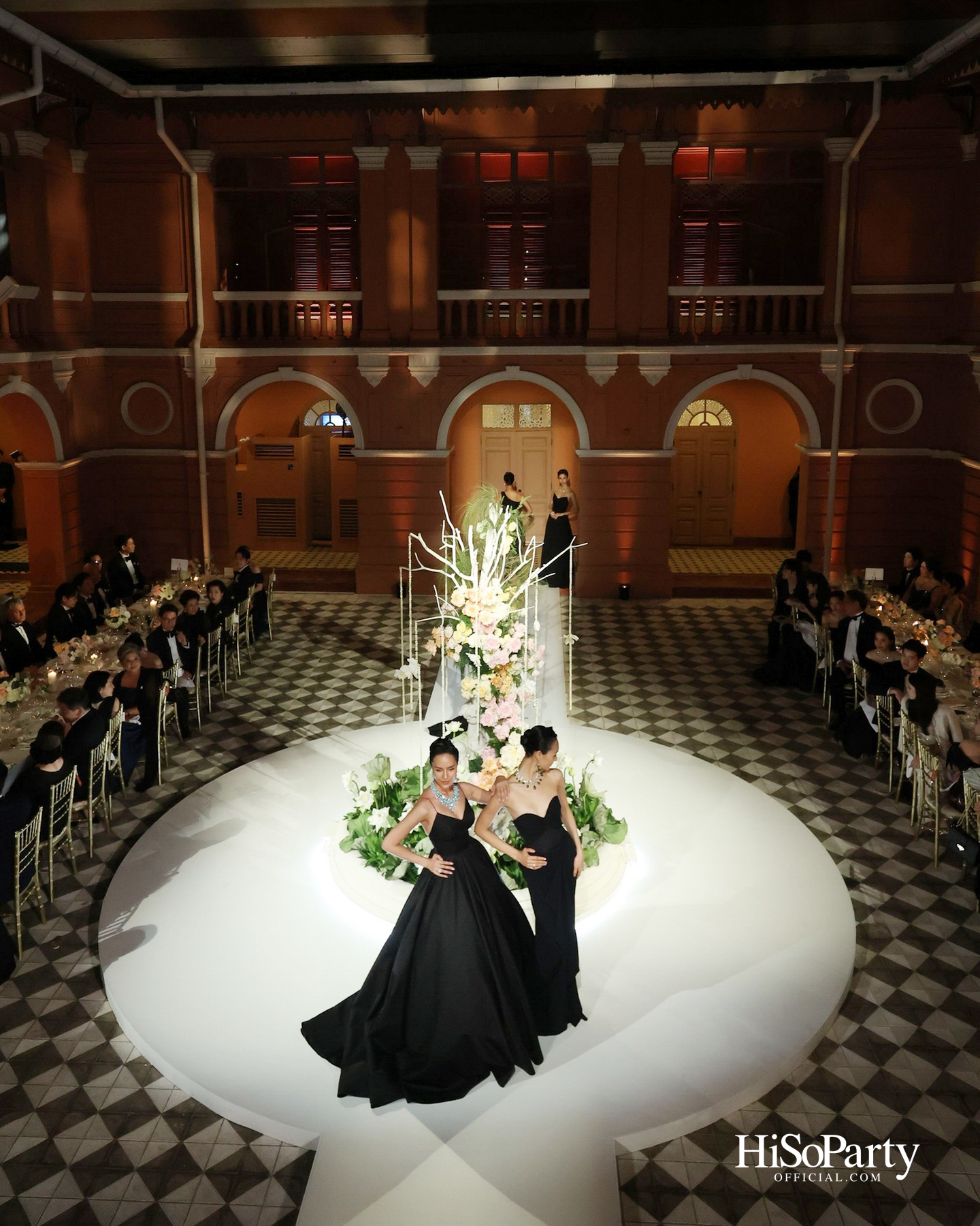 SIRIVANNAVARI ร่วมกับ BEAUTY GEMS จัดงานแฟชั่นโชว์จิวเวลรีชั้นสูงในคอลเลกชัน ‘Treasure of Dreams’ ประจำปี 2025