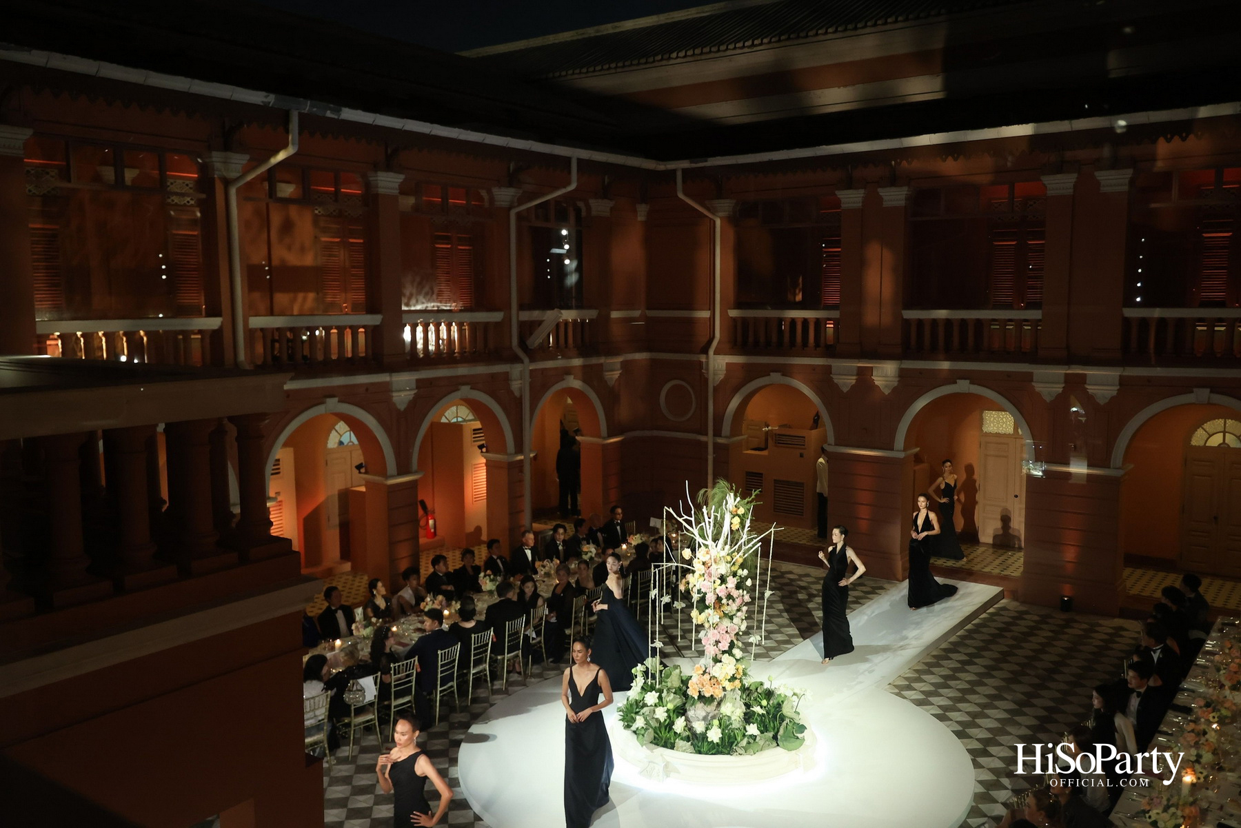 SIRIVANNAVARI ร่วมกับ BEAUTY GEMS จัดงานแฟชั่นโชว์จิวเวลรีชั้นสูงในคอลเลกชัน ‘Treasure of Dreams’ ประจำปี 2025