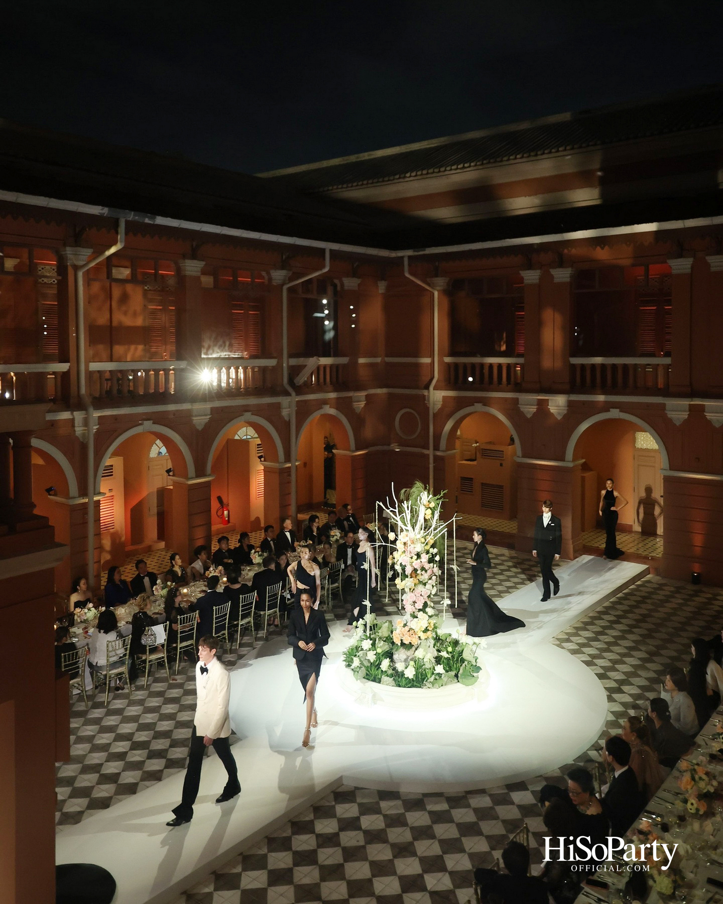 SIRIVANNAVARI ร่วมกับ BEAUTY GEMS จัดงานแฟชั่นโชว์จิวเวลรีชั้นสูงในคอลเลกชัน ‘Treasure of Dreams’ ประจำปี 2025