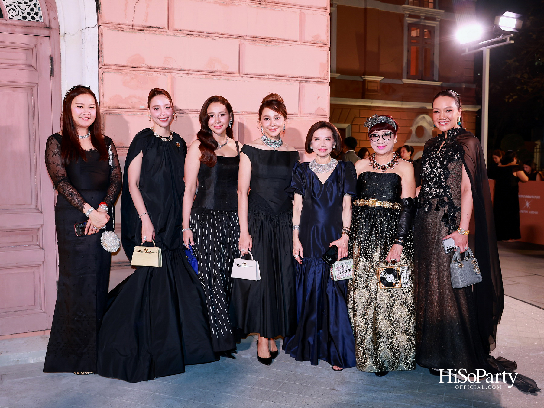 SIRIVANNAVARI ร่วมกับ BEAUTY GEMS จัดงานแฟชั่นโชว์จิวเวลรีชั้นสูงในคอลเลกชัน ‘Treasure of Dreams’ ประจำปี 2025