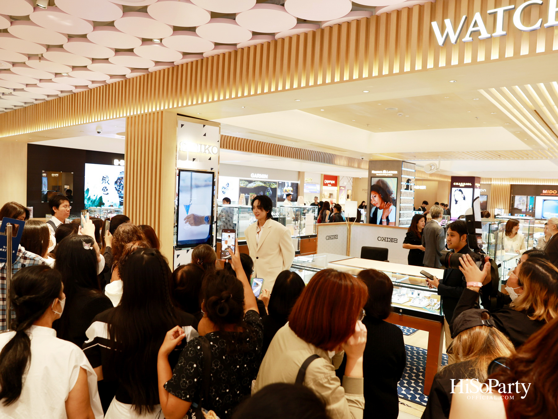 Central Chidlom Every Moment With You