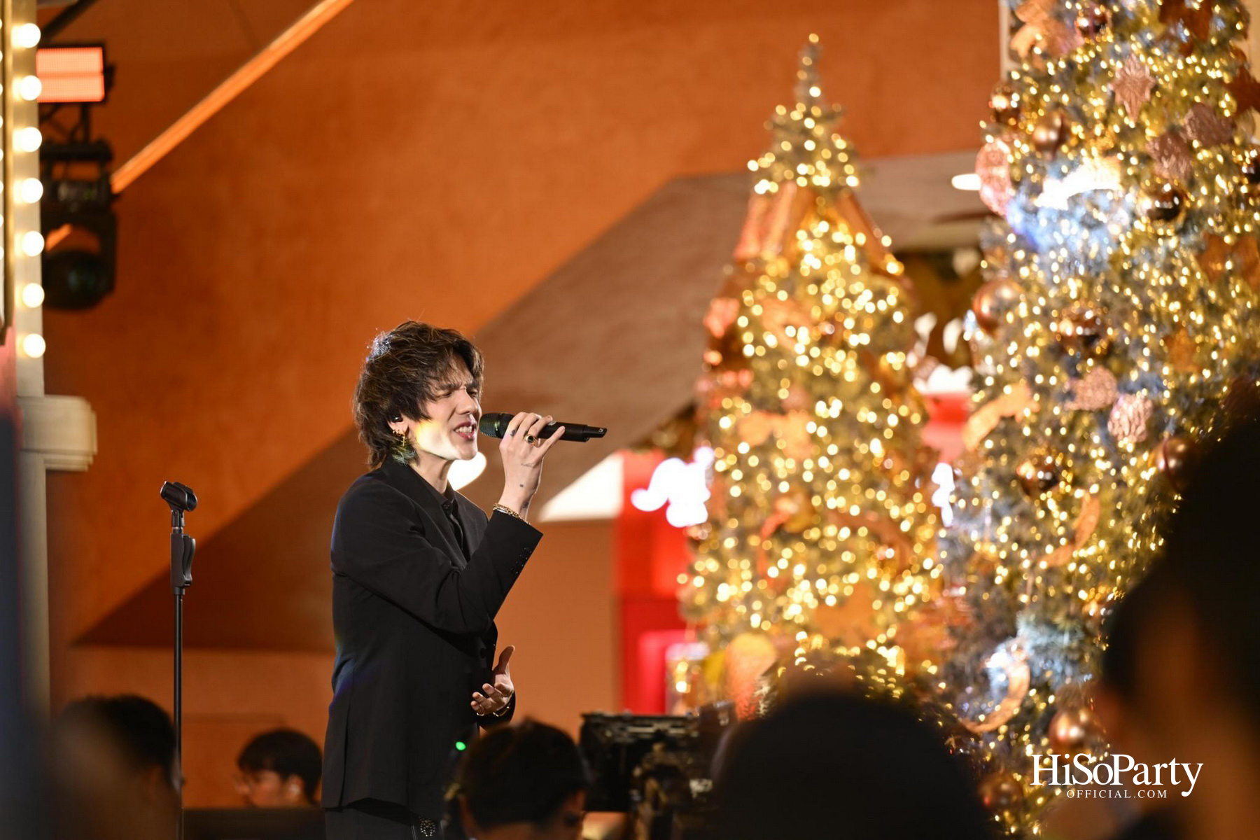 Central Chidlom Every Moment With You