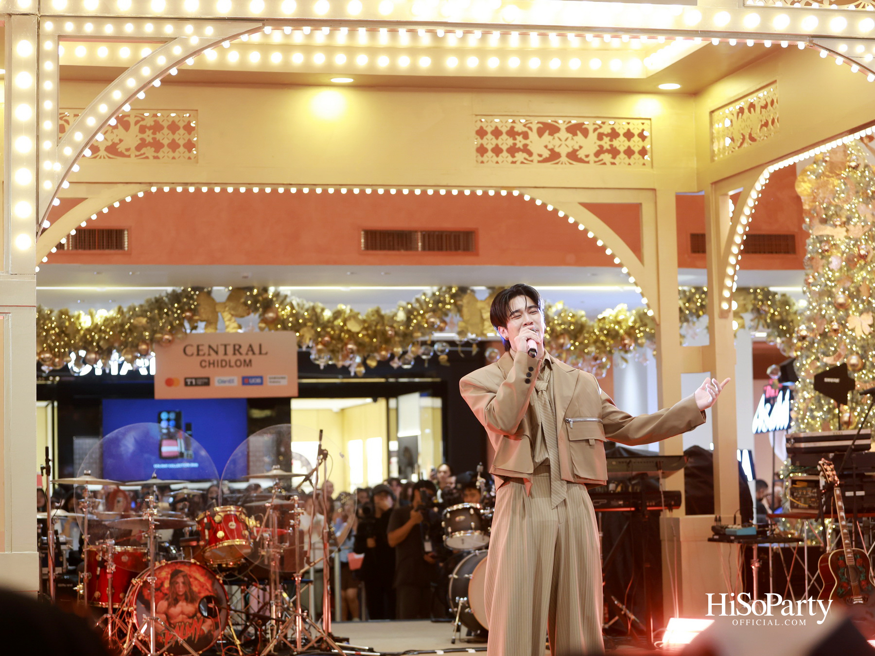 Central Chidlom Every Moment With You