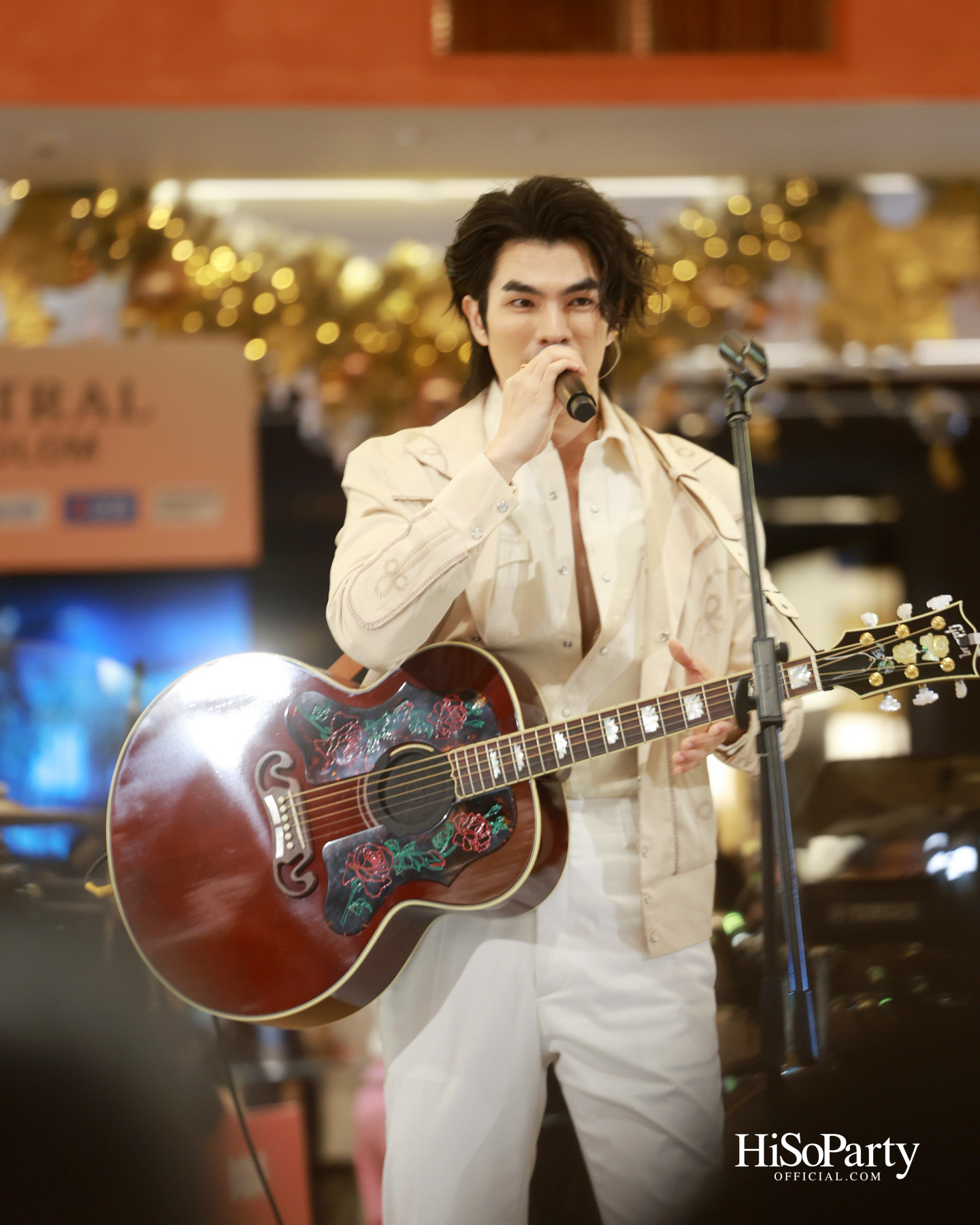 Central Chidlom Every Moment With You