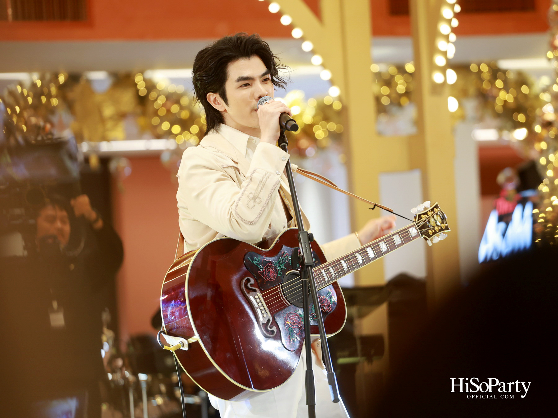 Central Chidlom Every Moment With You