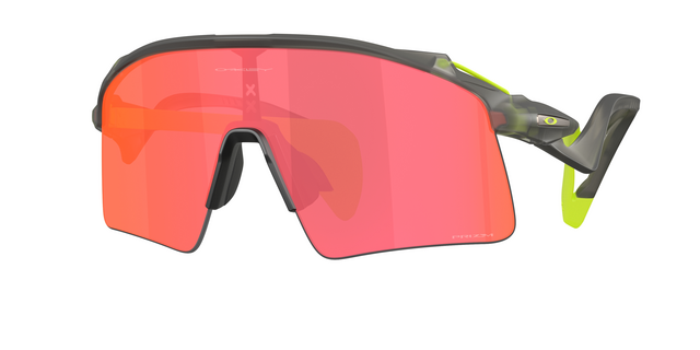 OAKLEY เปิดตัวเทคโนโลยี ‘OAKLEY HYPERGRIP™’ ยกระดับการยึดเกาะสู่มาตรฐานใหม่ในคอลเลกชัน Stunt