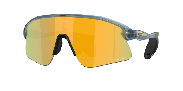 OAKLEY เปิดตัวเทคโนโลยี ‘OAKLEY HYPERGRIP™’ ยกระดับการยึดเกาะสู่มาตรฐานใหม่ในคอลเลกชัน Stunt