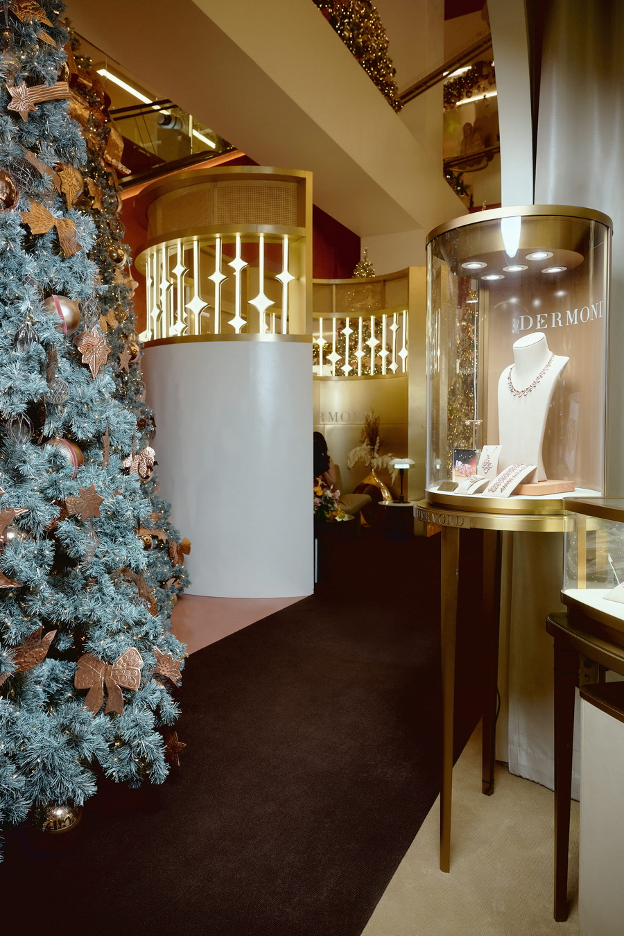 DERMOND เฉลิมฉลอง ‘Timeless Holidays Reimagined’ พร้อมประสบการณ์ไฟน์จิวเวลรี ณ DERMOND Pop Up Store เซ็นทรัล ชิดลม ถึง 27 ม.ค.69