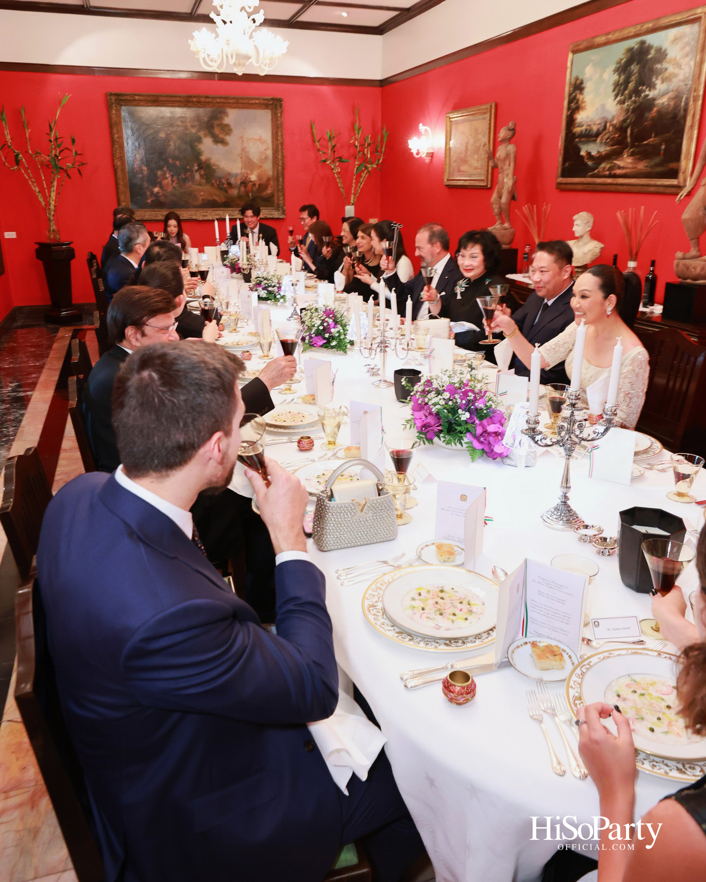 เอกอัครราชทูตอิตาลีเป็นเจ้าภาพมอบเครื่องราชอิสริยาภรณ์ Officer of the Order of Merit of the Italian Republic แด่ คุณวราวุธ ศิลปอาชา