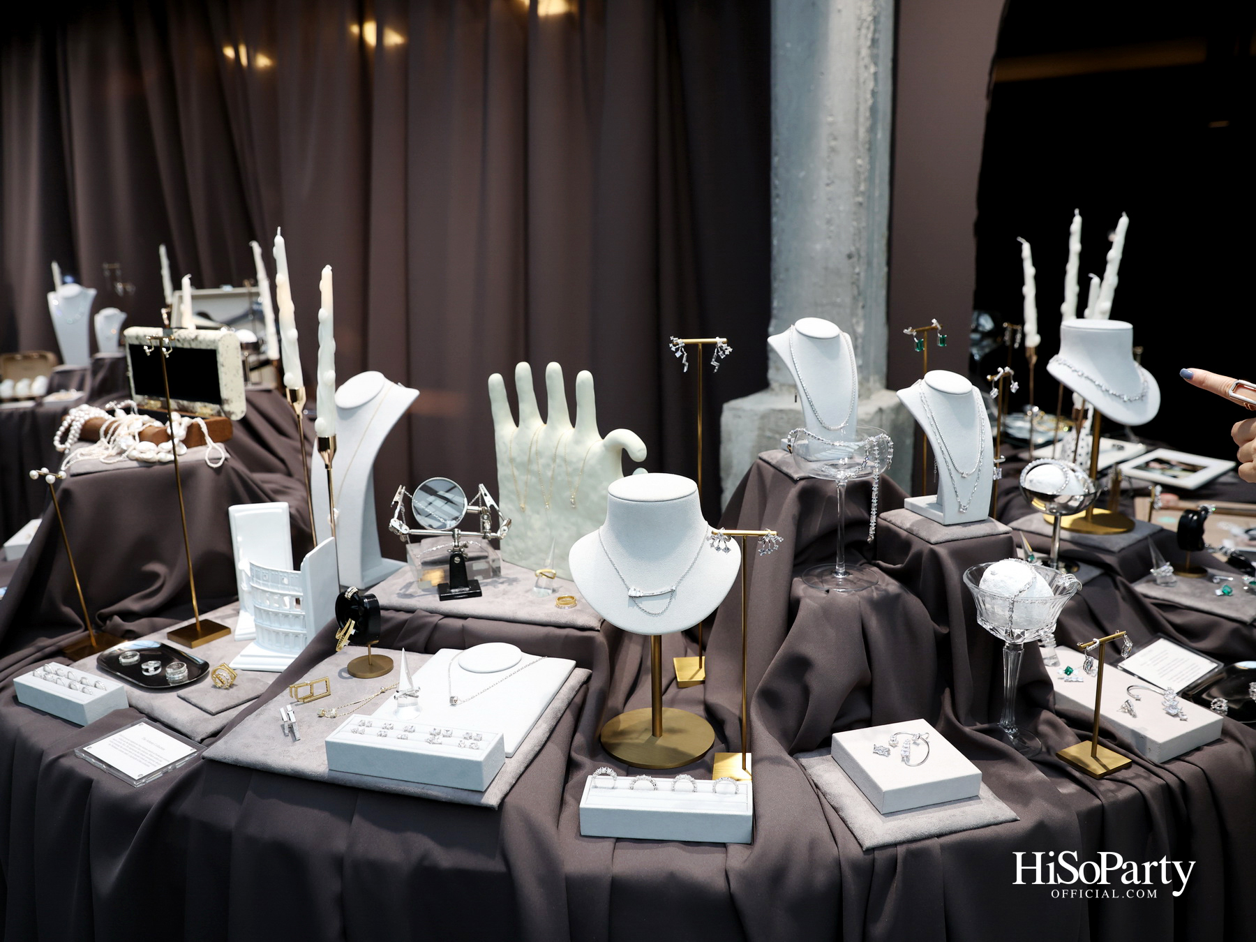 งานเปิดตัว Exclusive Collection ‘SWAN X EMIE’