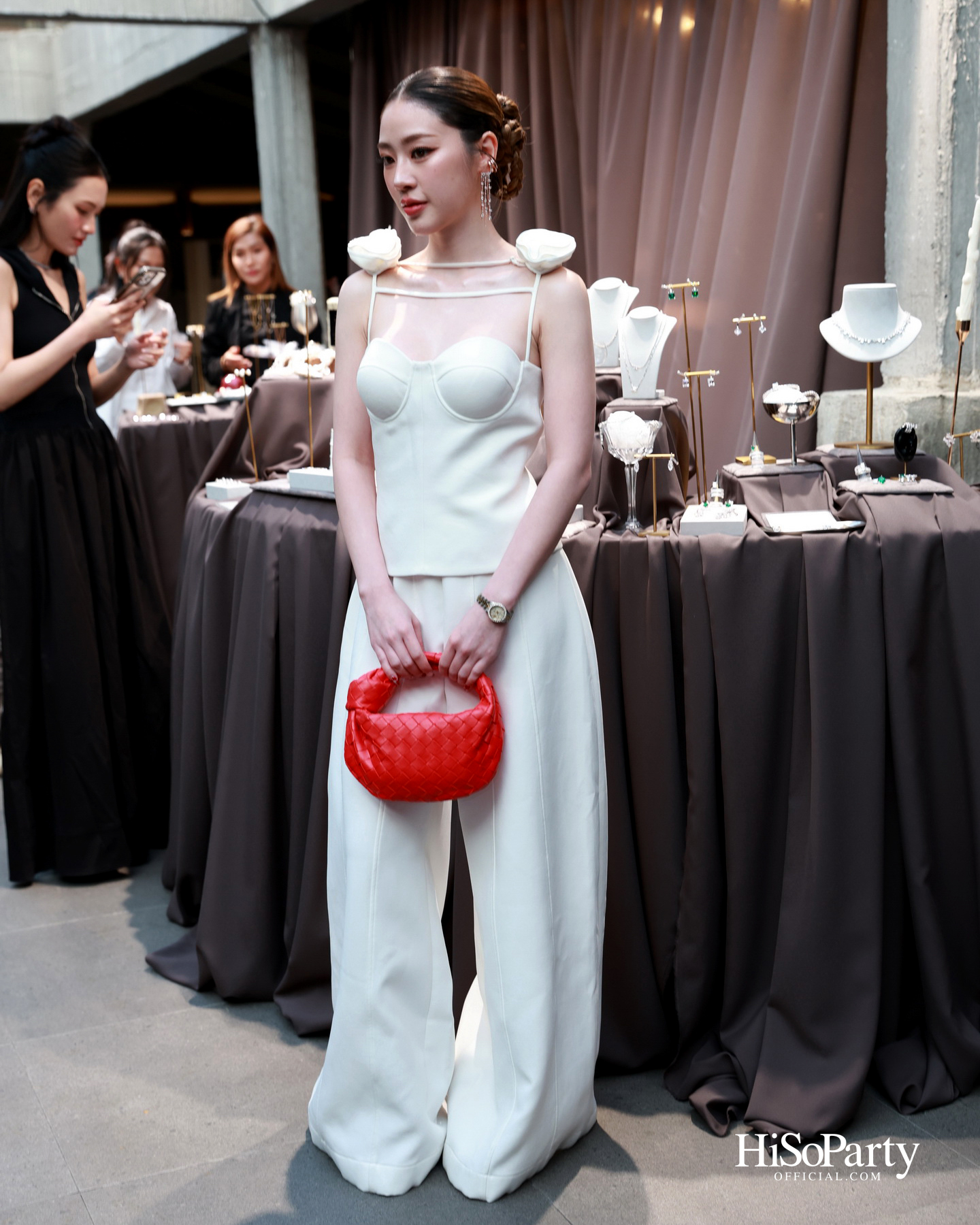 งานเปิดตัว Exclusive Collection ‘SWAN X EMIE’