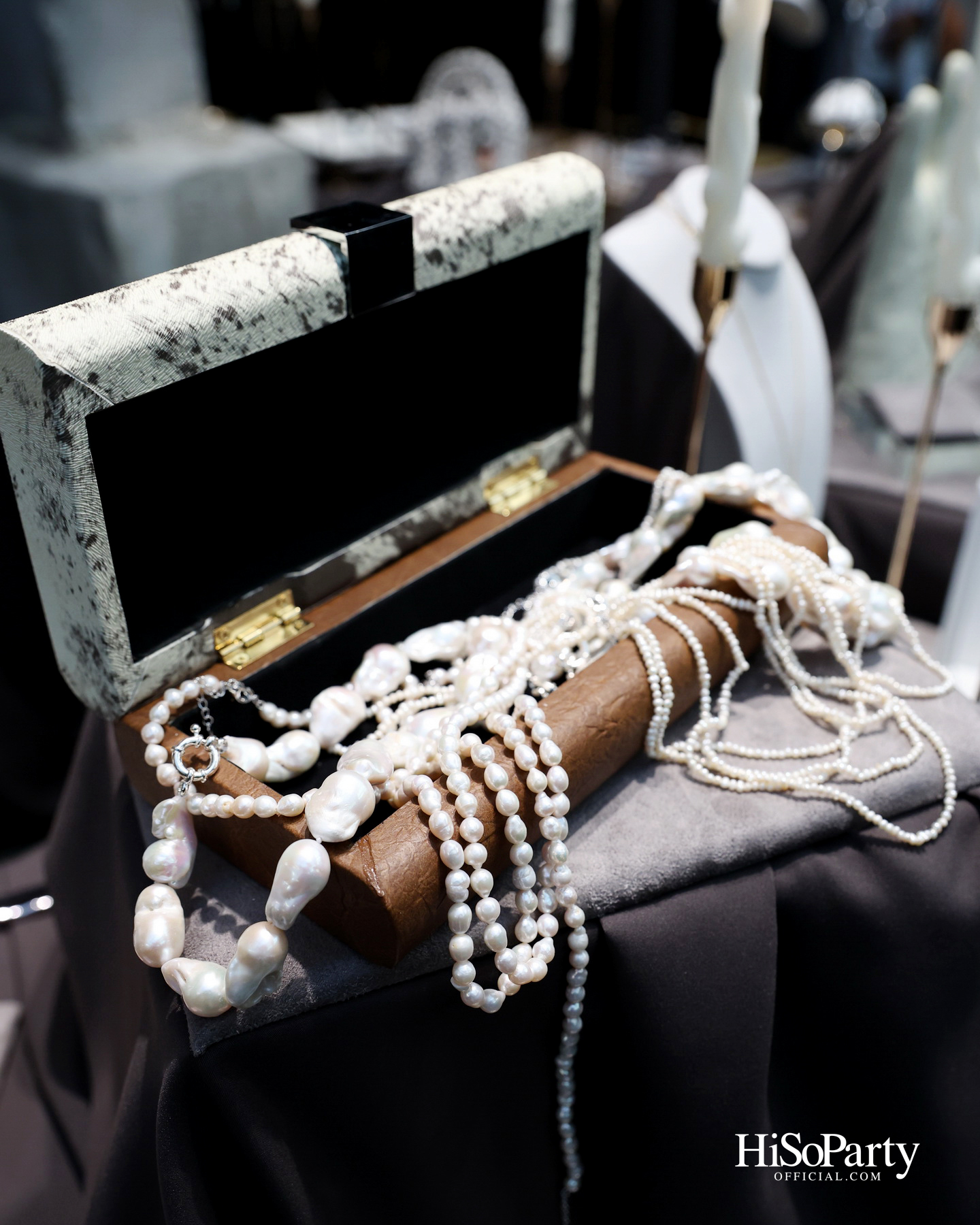 งานเปิดตัว Exclusive Collection ‘SWAN X EMIE’