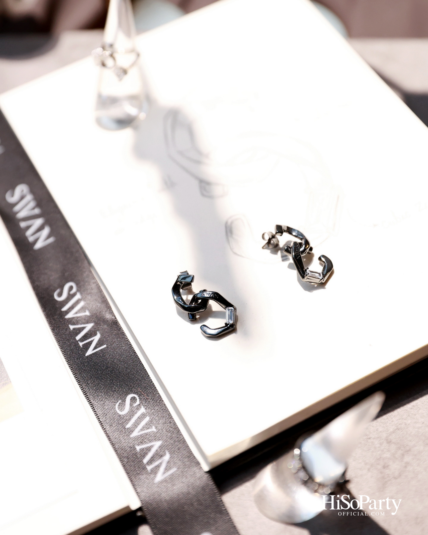 งานเปิดตัว Exclusive Collection ‘SWAN X EMIE’