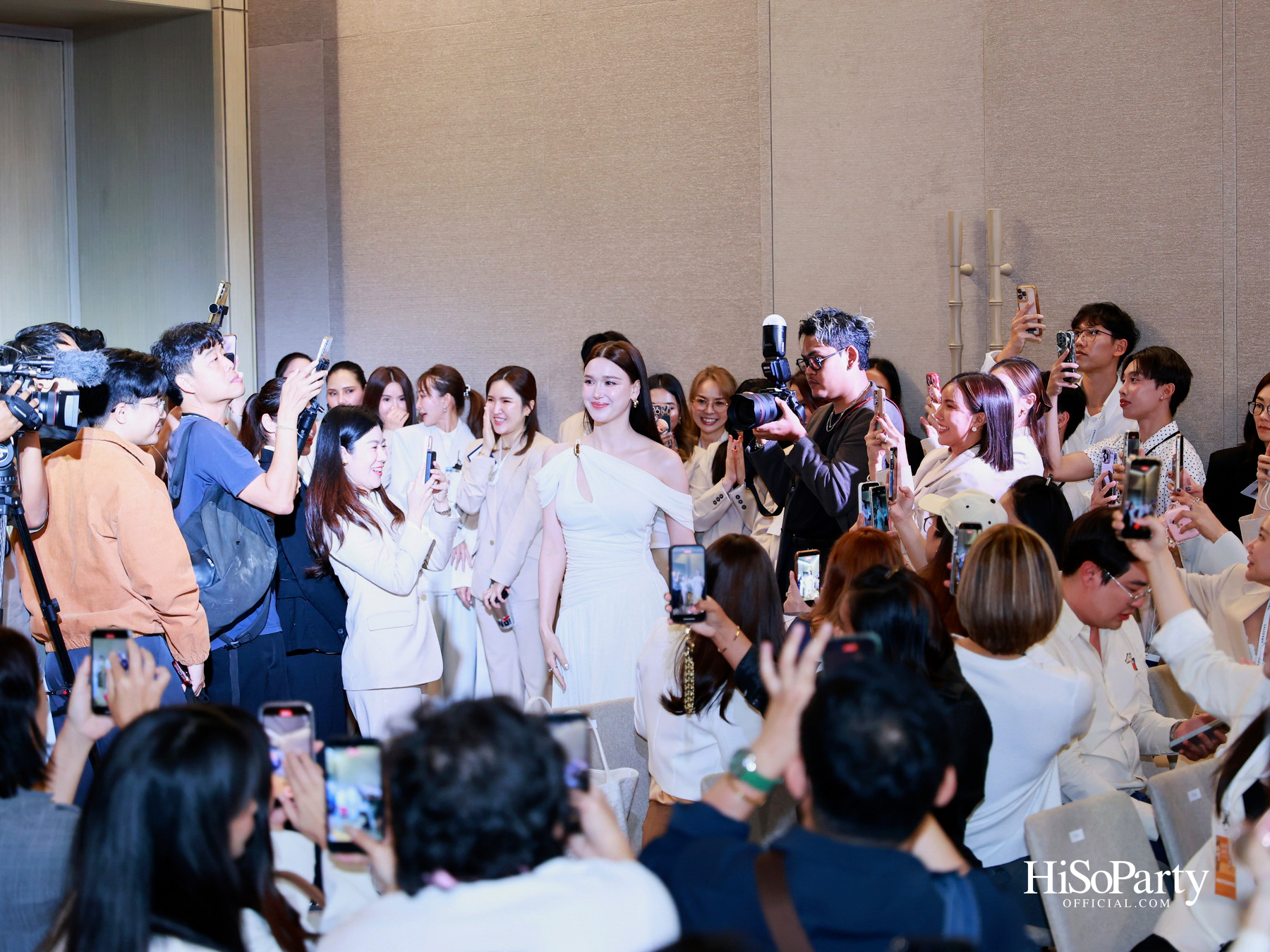 กัลเดอร์มา เปิดตัวแคมเปญ ‘#CLICKบูสต์ผิว’ ชวนอัปเดตเทรนด์ผิวสวยสุขภาพดีในมุมมองใหม่