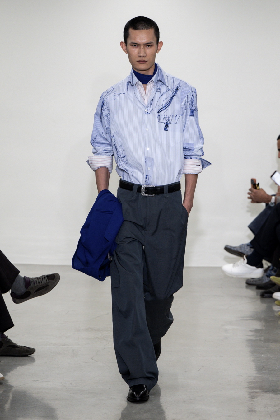 PAUL SMITH เปิดตัวคอลเลกชัน Autumn/Winter ’26 ถ่ายทอดศิลปะการแต่งกายแบบ ‘Magpie dressing’ ผ่านงานตัดเย็บร่วมสมัย