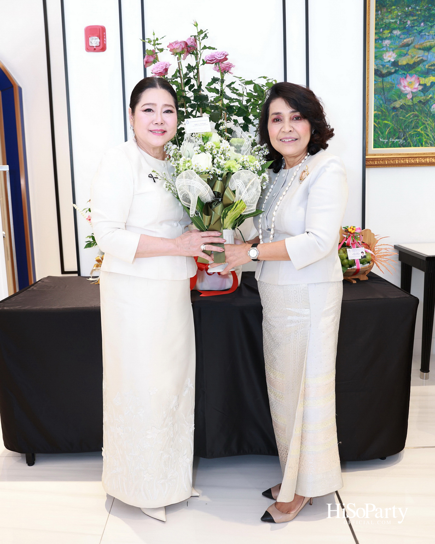 ดร.ลาลีวรรณ กาญจนจารี จัดพิธีทำบุญถวายภัตตาหารเพล เนื่องในโอกาสวันคล้ายวันเกิด ครบ 72 ปี