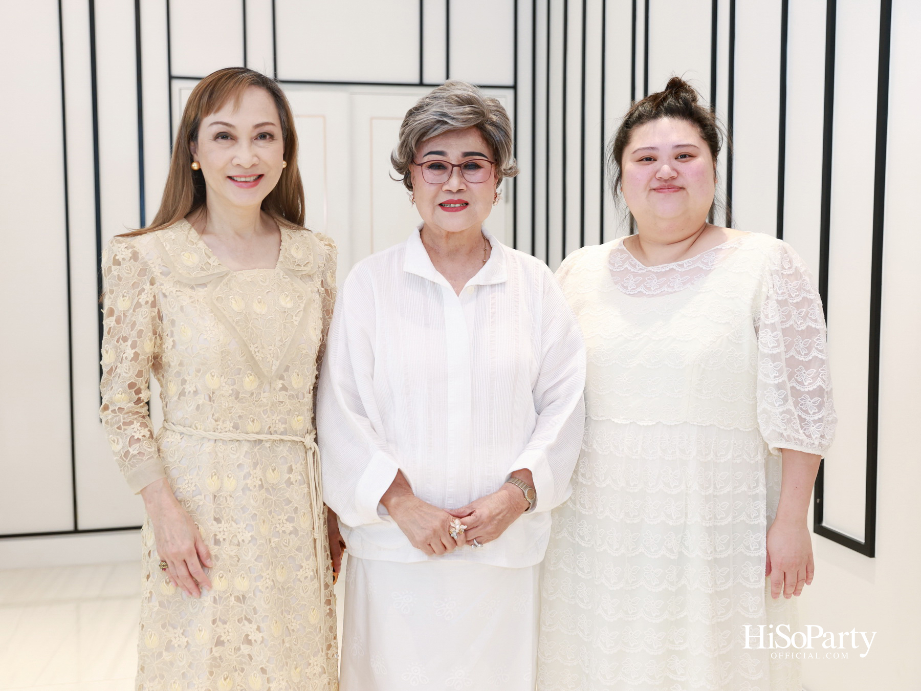 ดร.ลาลีวรรณ กาญจนจารี จัดพิธีทำบุญถวายภัตตาหารเพล เนื่องในโอกาสวันคล้ายวันเกิด ครบ 72 ปี