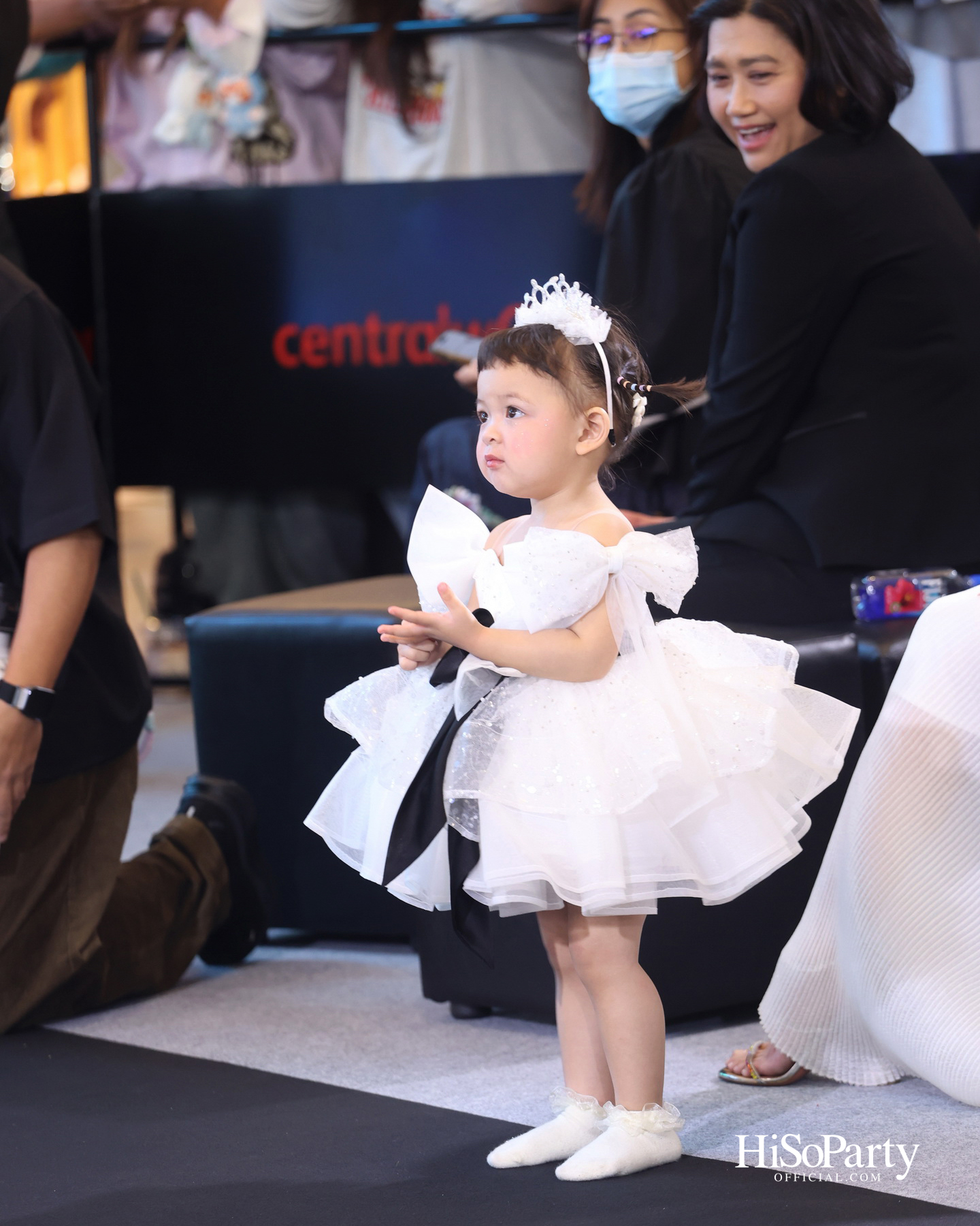 LINE STICKERS AWARDS 2025 เปิดพื้นที่จักรวาลแห่งความคิดสร้างสรรค์ ใจกลางเซ็นทรัลเวิลด์