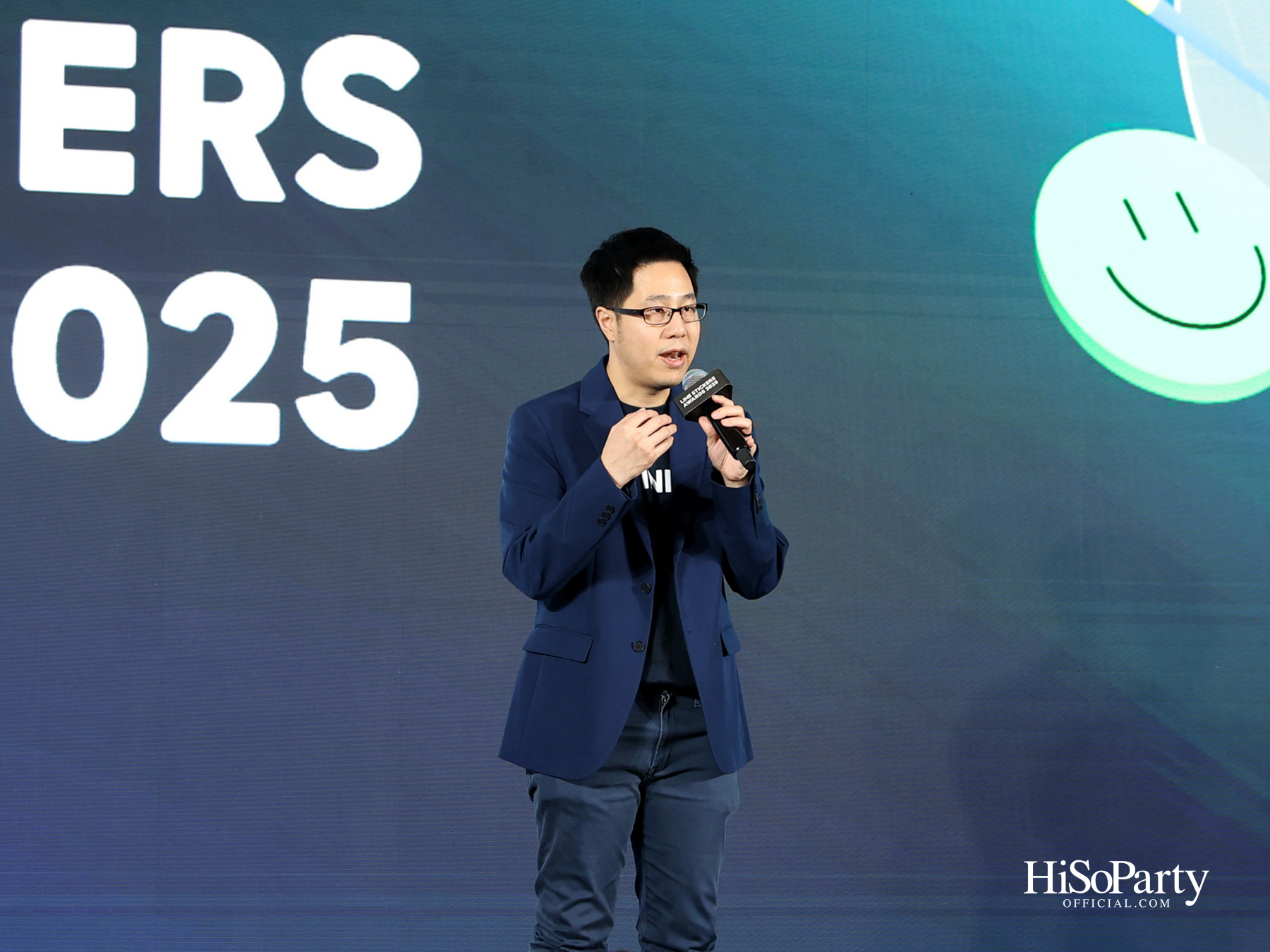 LINE STICKERS AWARDS 2025 เปิดพื้นที่จักรวาลแห่งความคิดสร้างสรรค์ ใจกลางเซ็นทรัลเวิลด์