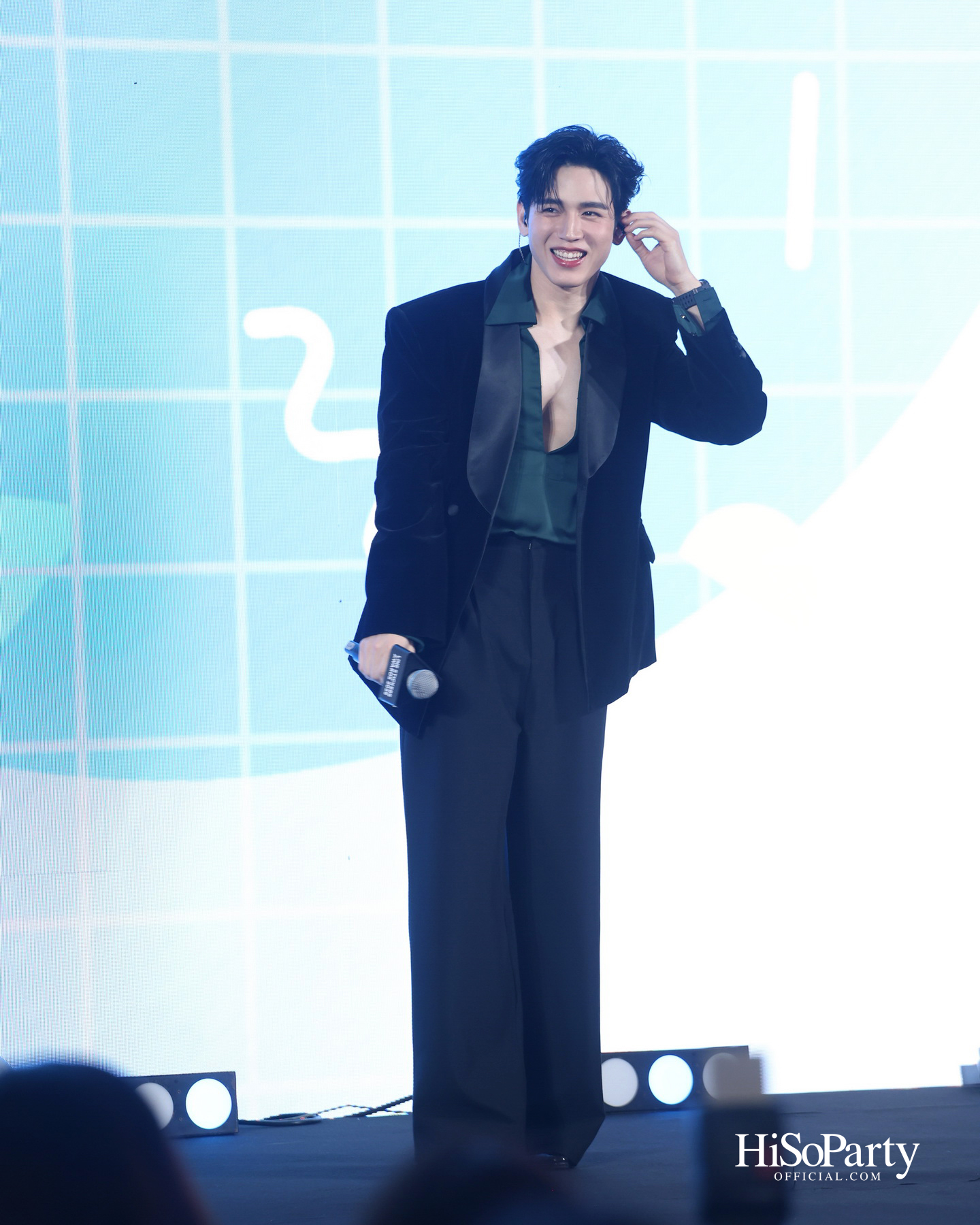 LINE STICKERS AWARDS 2025 เปิดพื้นที่จักรวาลแห่งความคิดสร้างสรรค์ ใจกลางเซ็นทรัลเวิลด์