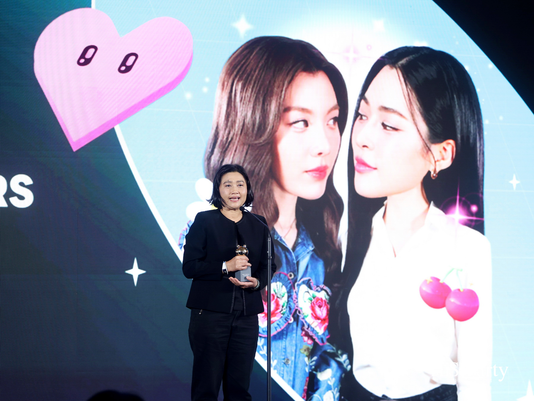 LINE STICKERS AWARDS 2025 เปิดพื้นที่จักรวาลแห่งความคิดสร้างสรรค์ ใจกลางเซ็นทรัลเวิลด์