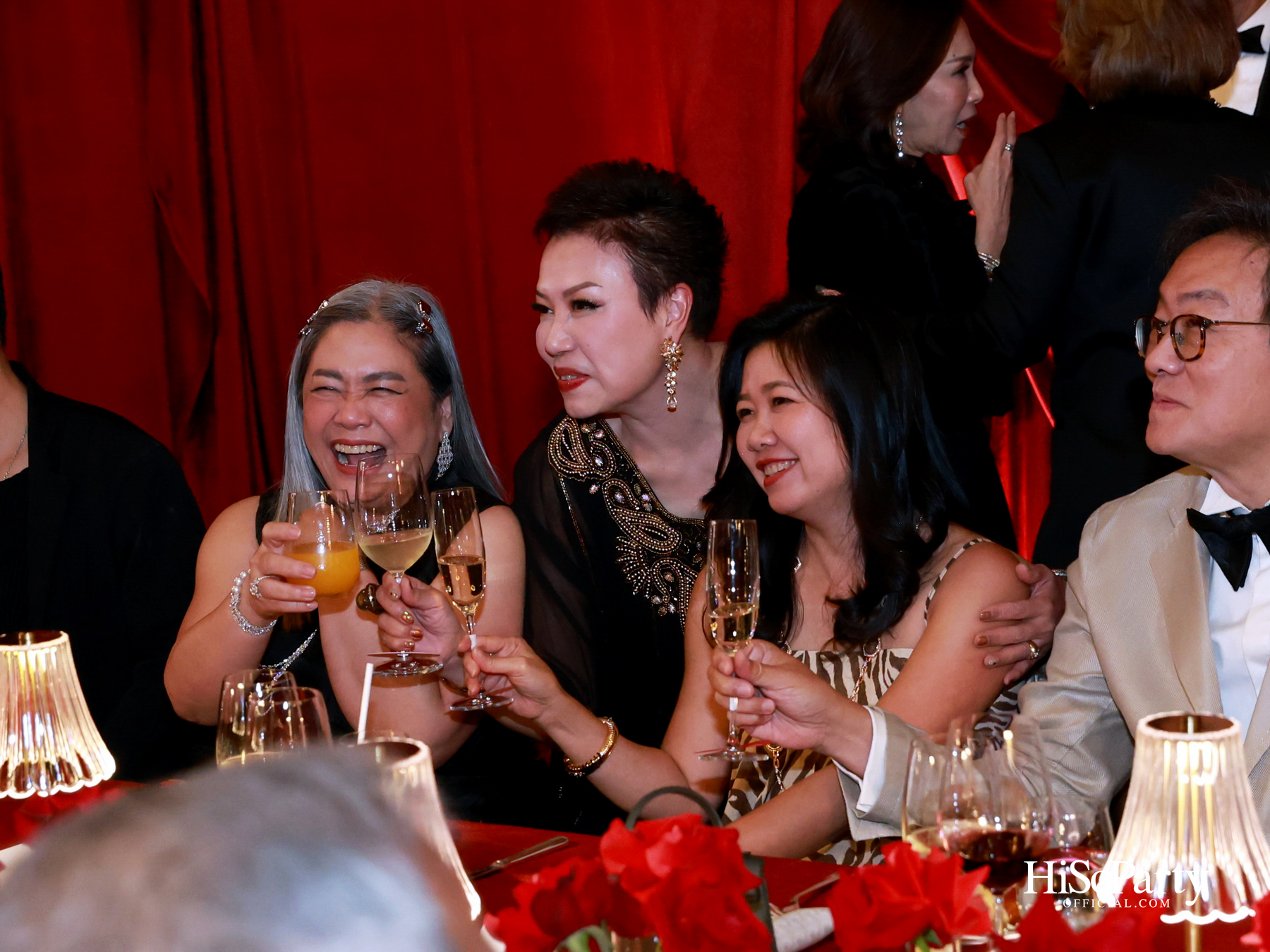 เอ็ม ดิสทริค เนรมิตค่ำคืน ‘EM DISTRICT: EM JAZZ CLUB’ ขอบคุณลูกค้าคนสำคัญในบรรยากาศแจ๊สบาร์สไตล์นิวยอร์ก