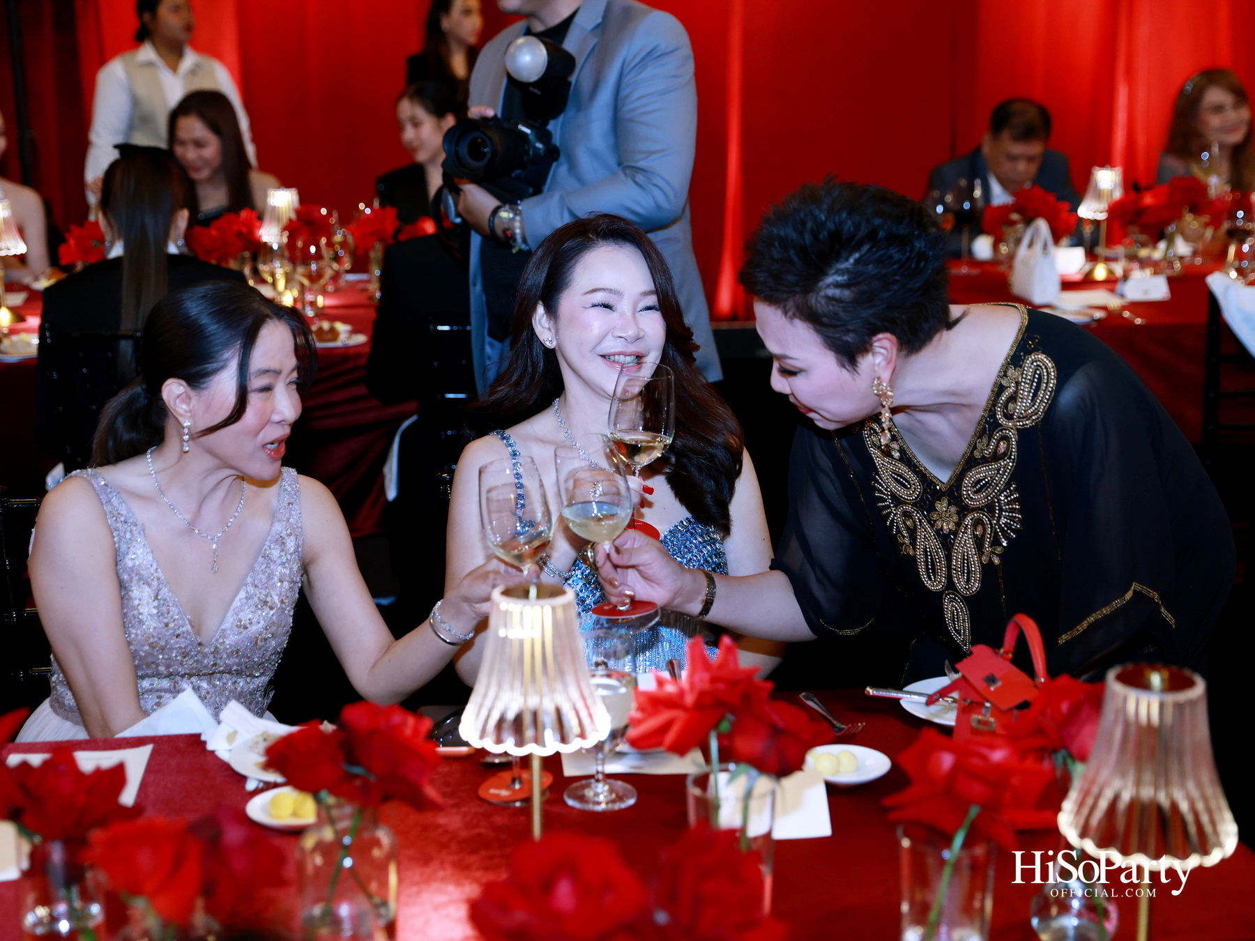 เอ็ม ดิสทริค เนรมิตค่ำคืน ‘EM DISTRICT: EM JAZZ CLUB’ ขอบคุณลูกค้าคนสำคัญในบรรยากาศแจ๊สบาร์สไตล์นิวยอร์ก