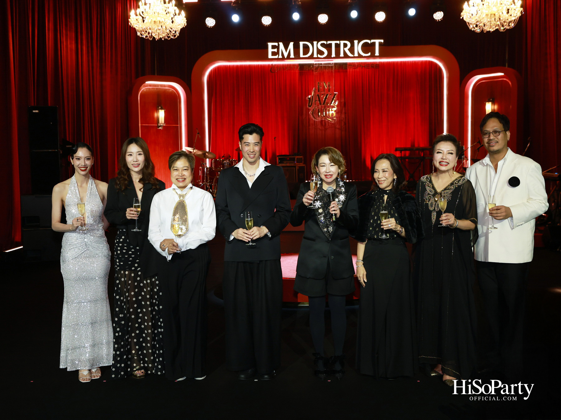 เอ็ม ดิสทริค เนรมิตค่ำคืน ‘EM DISTRICT: EM JAZZ CLUB’ ขอบคุณลูกค้าคนสำคัญในบรรยากาศแจ๊สบาร์สไตล์นิวยอร์ก