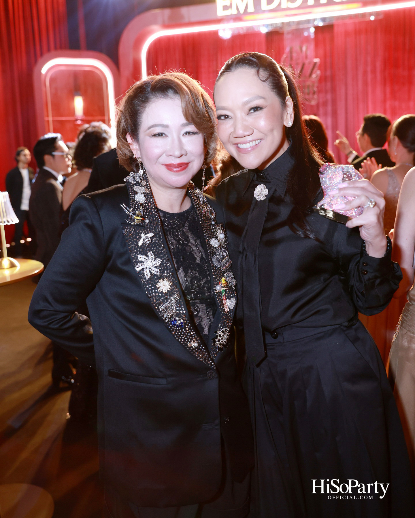 เอ็ม ดิสทริค เนรมิตค่ำคืน ‘EM DISTRICT: EM JAZZ CLUB’ ขอบคุณลูกค้าคนสำคัญในบรรยากาศแจ๊สบาร์สไตล์นิวยอร์ก