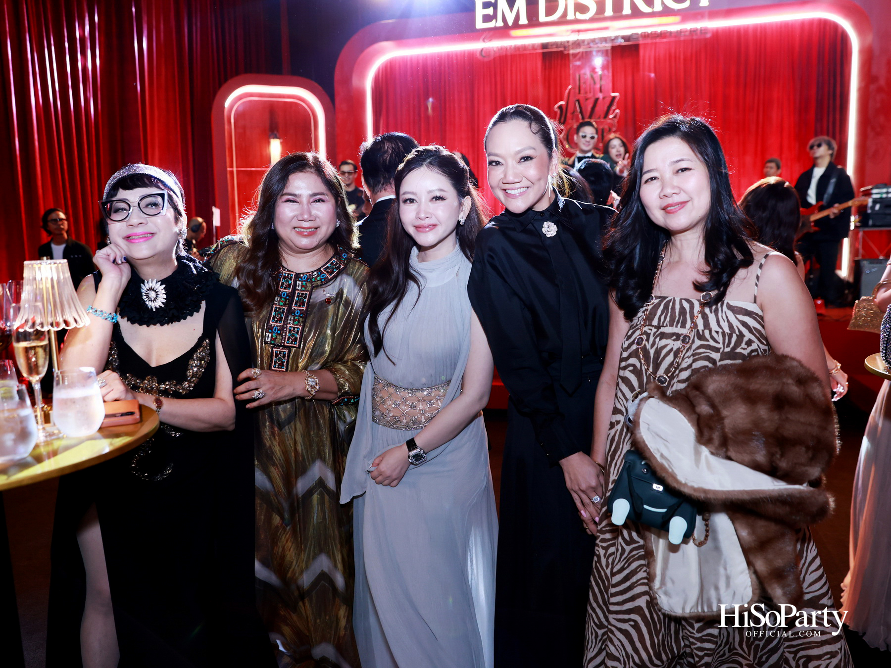 เอ็ม ดิสทริค เนรมิตค่ำคืน ‘EM DISTRICT: EM JAZZ CLUB’ ขอบคุณลูกค้าคนสำคัญในบรรยากาศแจ๊สบาร์สไตล์นิวยอร์ก