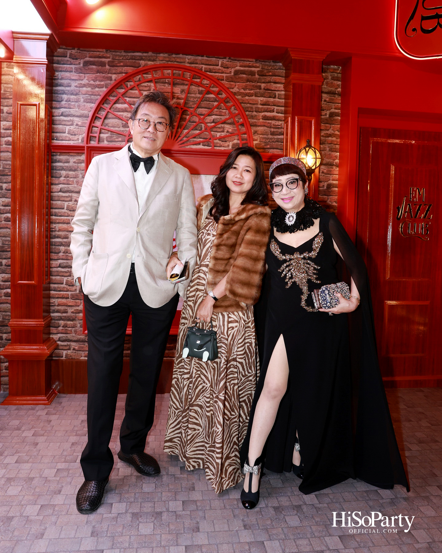 เอ็ม ดิสทริค เนรมิตค่ำคืน ‘EM DISTRICT: EM JAZZ CLUB’ ขอบคุณลูกค้าคนสำคัญในบรรยากาศแจ๊สบาร์สไตล์นิวยอร์ก