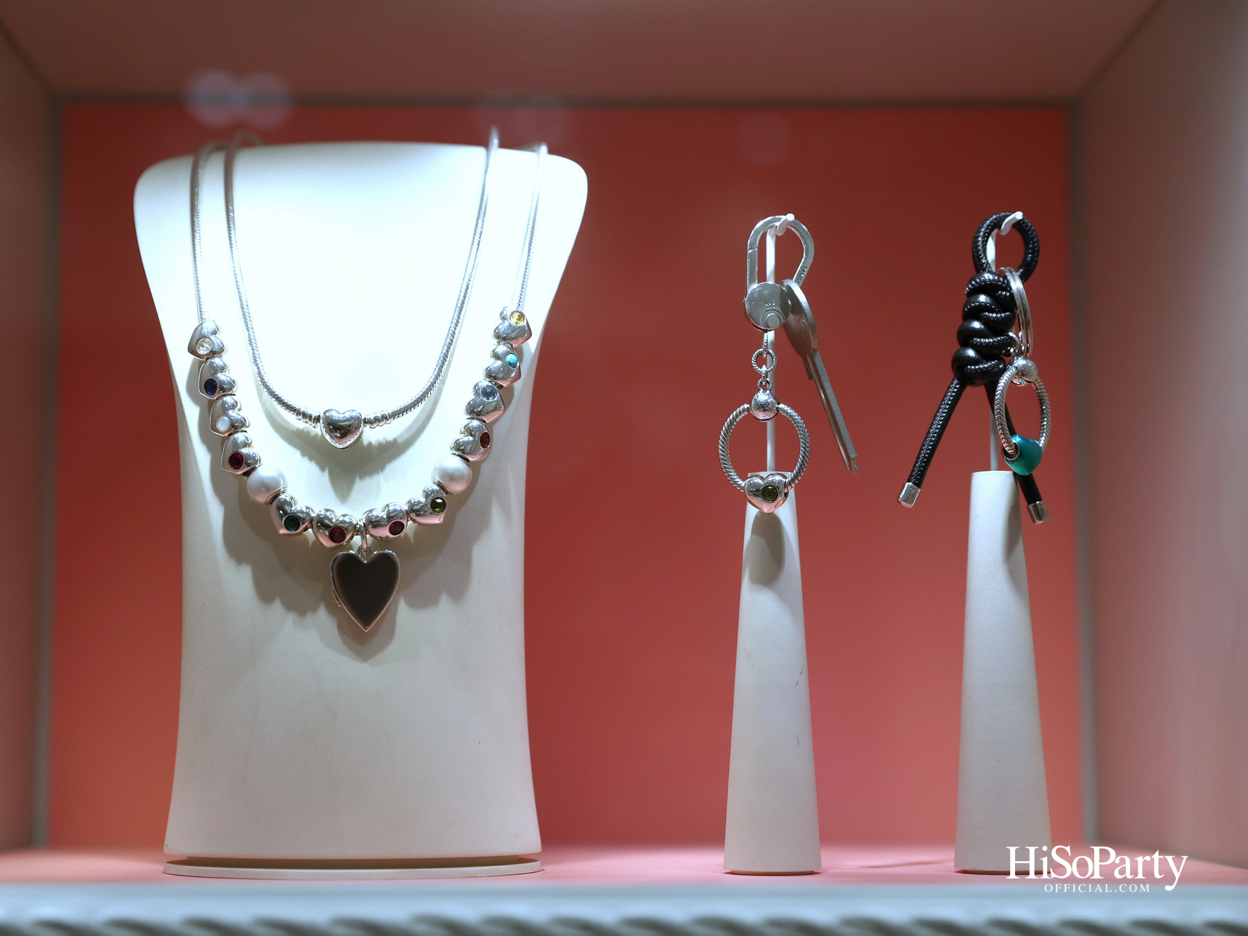 Pandora เปิดตัว Ambassadors คู่แรกของประเทศไทย ‘เก่ง–น้ำปิง’ กับนิยามใหม่ของ Everyday Jewelry