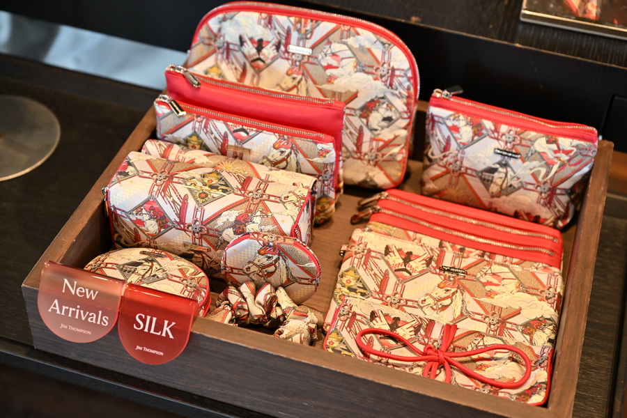 Jim Thompson X Pomme Chan คอลเลกชันพิเศษต้อนรับปีม้า ถ่ายทอดพลัง ความทรงจำ และจิตวิญญาณแห่งอิสรภาพ