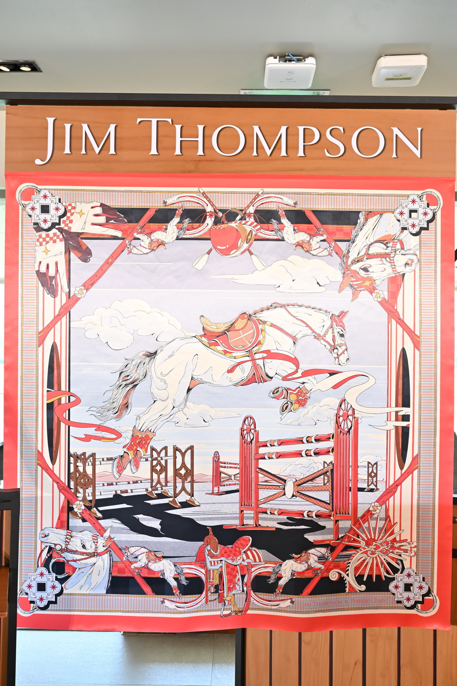 Jim Thompson X Pomme Chan คอลเลกชันพิเศษต้อนรับปีม้า ถ่ายทอดพลัง ความทรงจำ และจิตวิญญาณแห่งอิสรภาพ