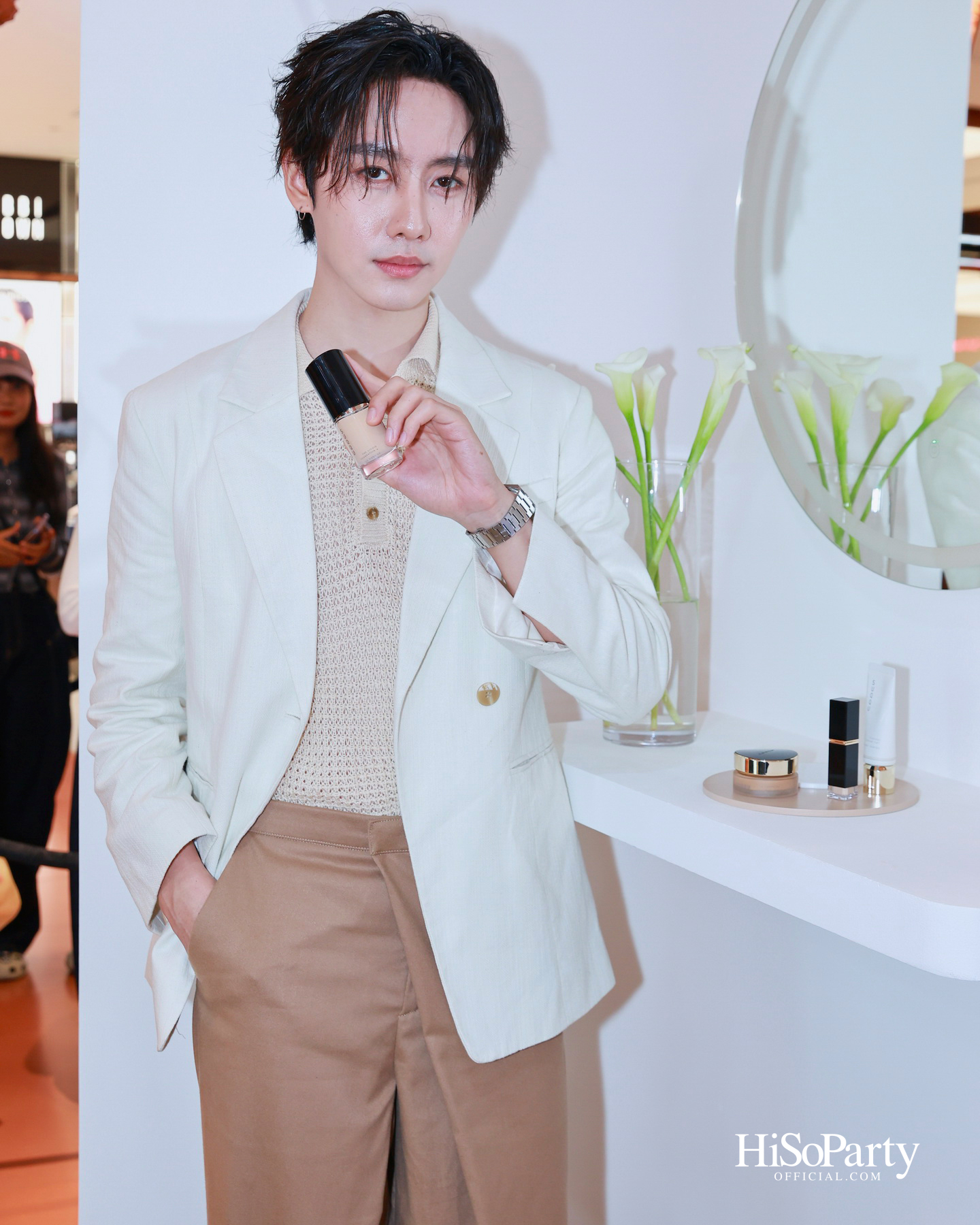 SUQQU เปิดตัวผลิตภัณฑ์รองพื้นระดับมาสเตอร์พีซ ‘THE LIQUID FOUNDATION e’ ถ่ายทอดแนวคิด ‘Vital Glow’ พลังแห่งงานผิวที่เปล่งประกาย