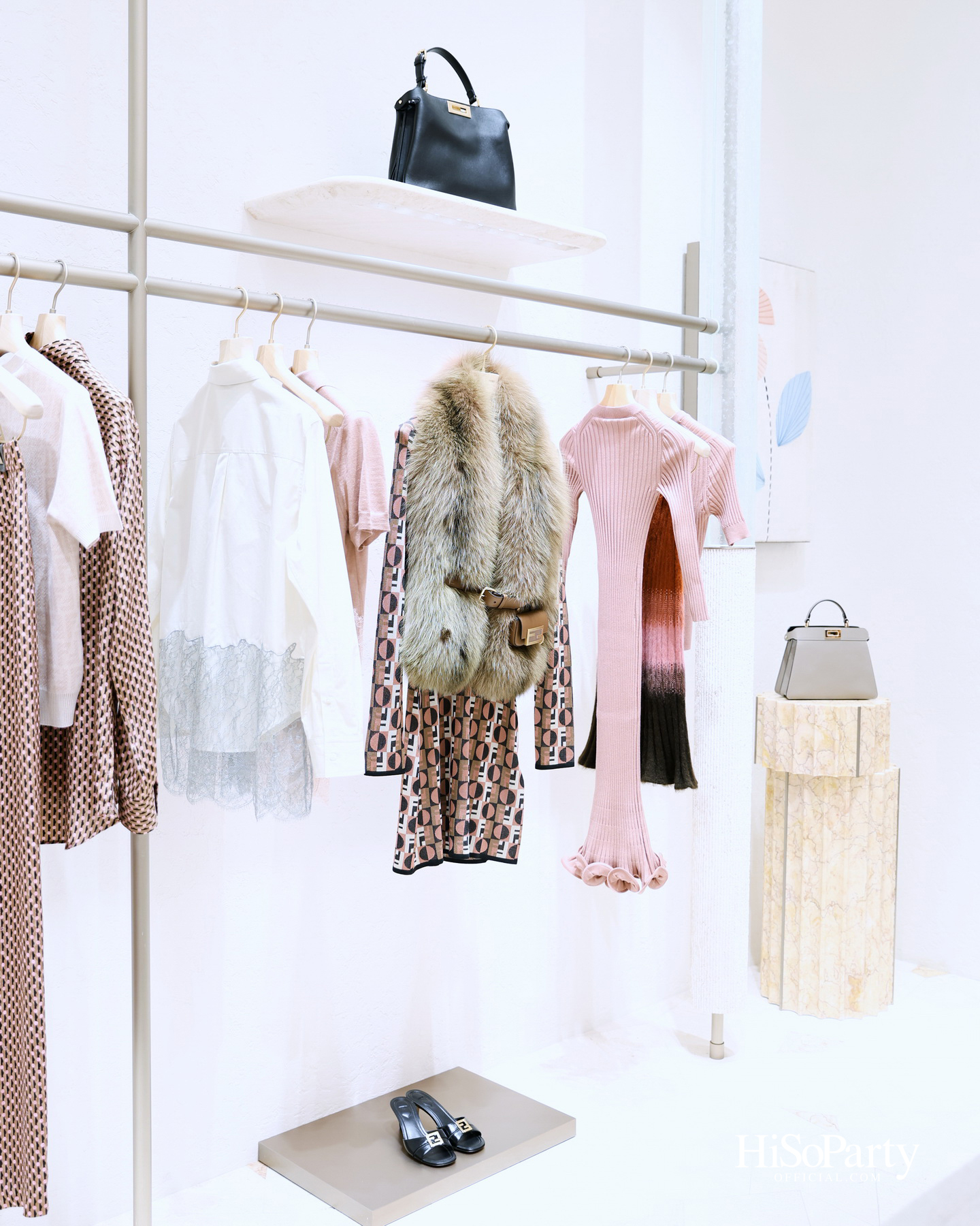 FENDI เผยโฉมคอลเลกชัน Spring/Summer 2026 ถ่ายทอดฤดูร้อนแห่งอนาคตอย่างสง่างาม