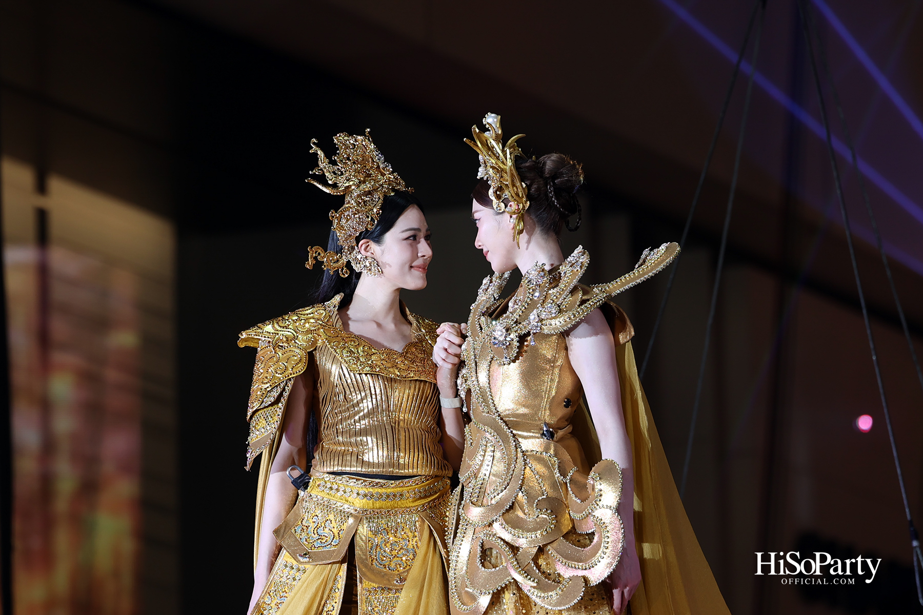 เอ็ม ดิสทริค ฉลองตรุษจีนปีมะเมีย เปิด ‘จักรพรรดิเทพมังกรสวรรค์’ 40 เมตร พร้อมโชว์สุดอลังการจาก หลิง-ออม