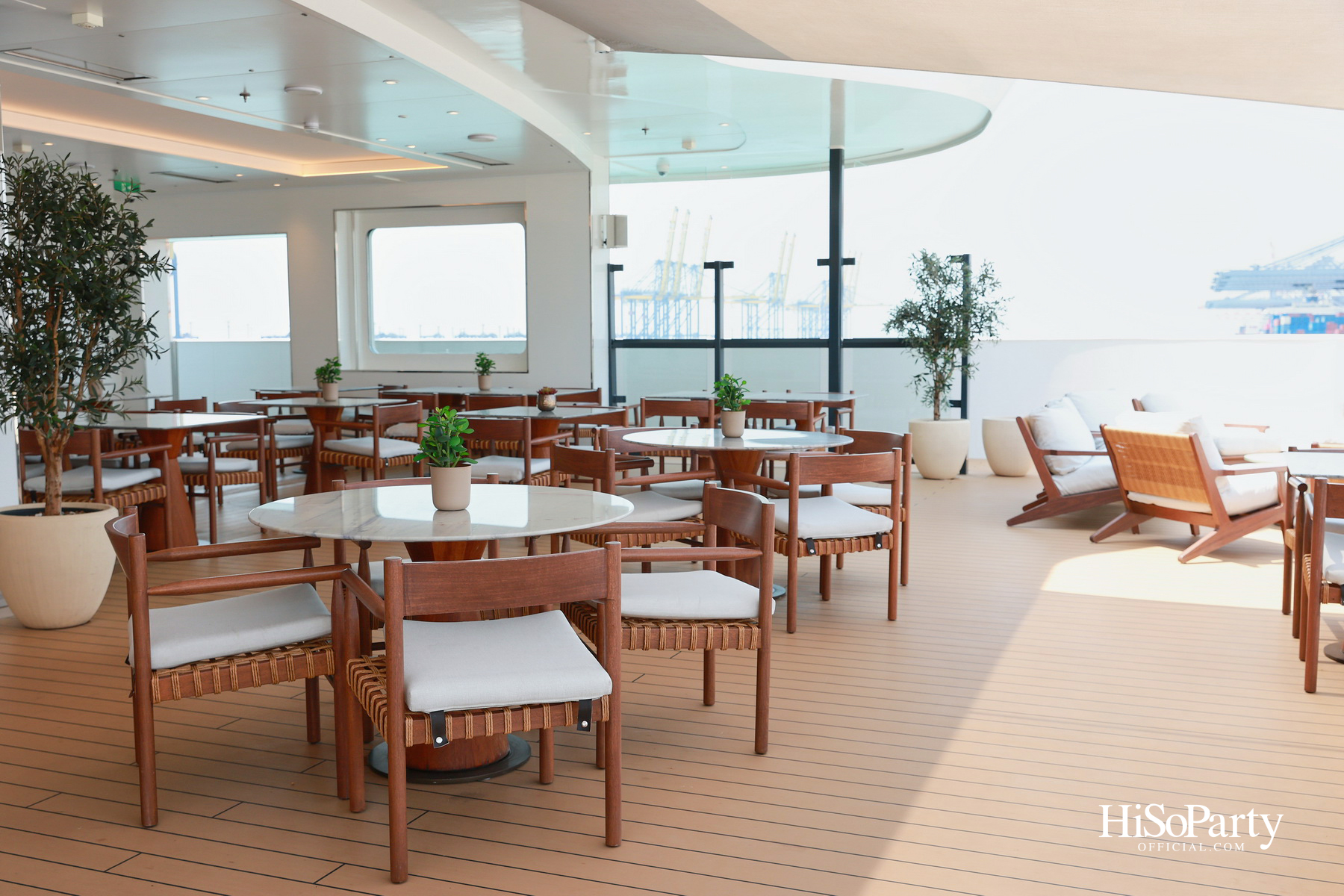 Deck 9 เปิดประสบการณ์เหนือระดับบน ‘Luminara’ ซูเปอร์ยอทช์ล่าสุดจาก The Ritz-Carlton Yacht Collection เยือนไทยครั้งแรก