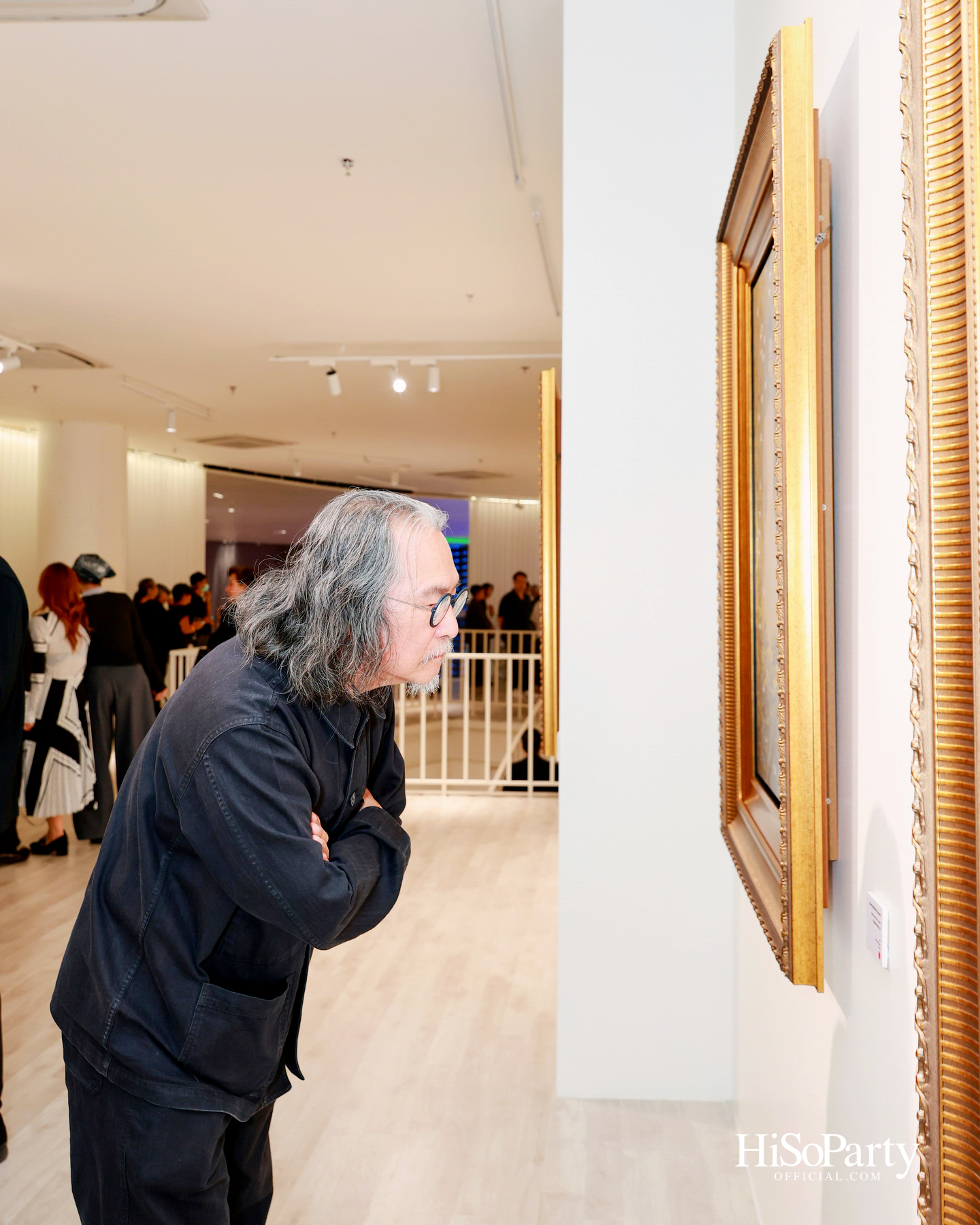 สยามพารากอน จัดนิทรรศการ ‘น้อมรำลึกในพระมหากรุณาธิคุณ แห่งสมเด็จพระบรมราชชนนีพันปีหลวง’ พร้อมเปิด Art Jewel ชั้น 5