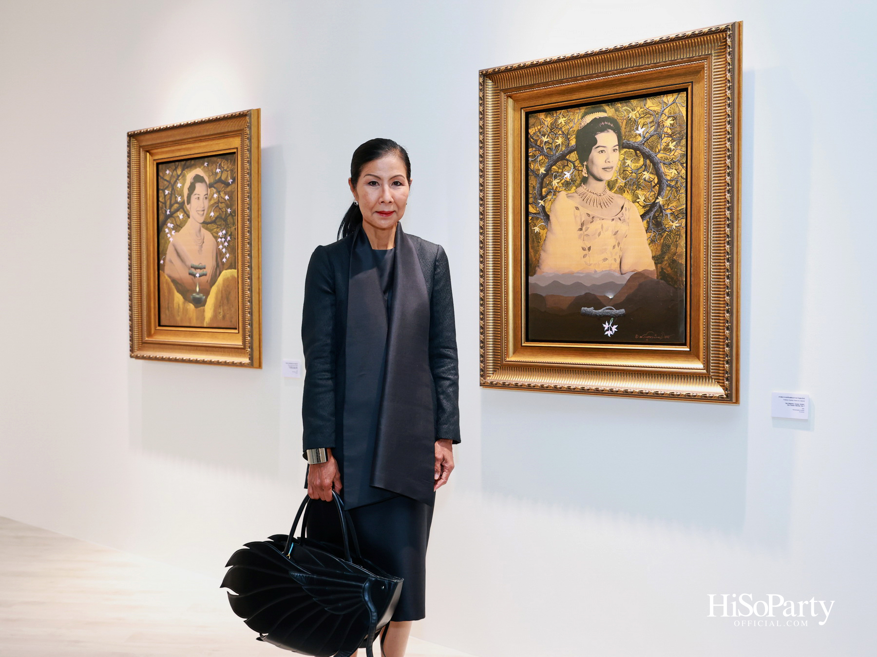 สยามพารากอน จัดนิทรรศการ ‘น้อมรำลึกในพระมหากรุณาธิคุณ แห่งสมเด็จพระบรมราชชนนีพันปีหลวง’ พร้อมเปิด Art Jewel ชั้น 5