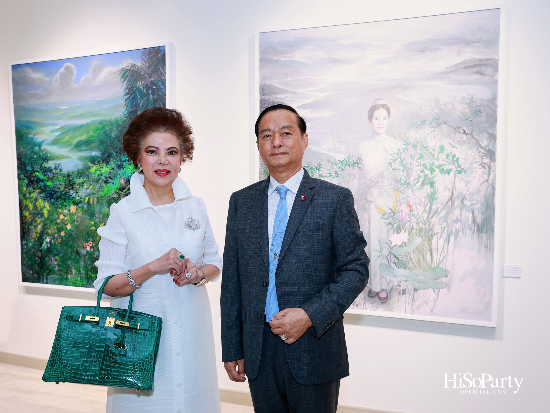 สยามพารากอน จัดนิทรรศการ ‘น้อมรำลึกในพระมหากรุณาธิคุณ แห่งสมเด็จพระบรมราชชนนีพันปีหลวง’ พร้อมเปิด Art Jewel ชั้น 5