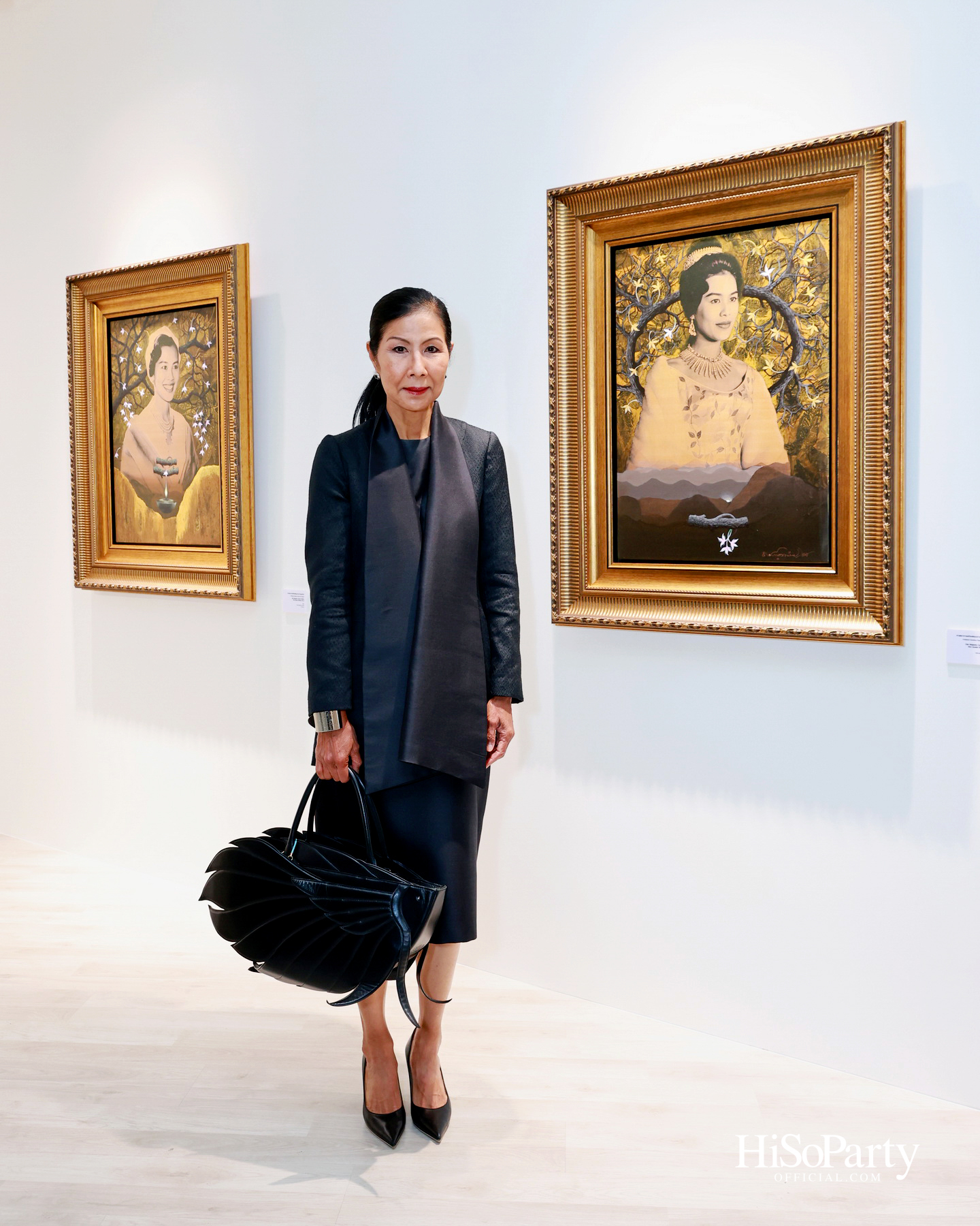 สยามพารากอน จัดนิทรรศการ ‘น้อมรำลึกในพระมหากรุณาธิคุณ แห่งสมเด็จพระบรมราชชนนีพันปีหลวง’ พร้อมเปิด Art Jewel ชั้น 5