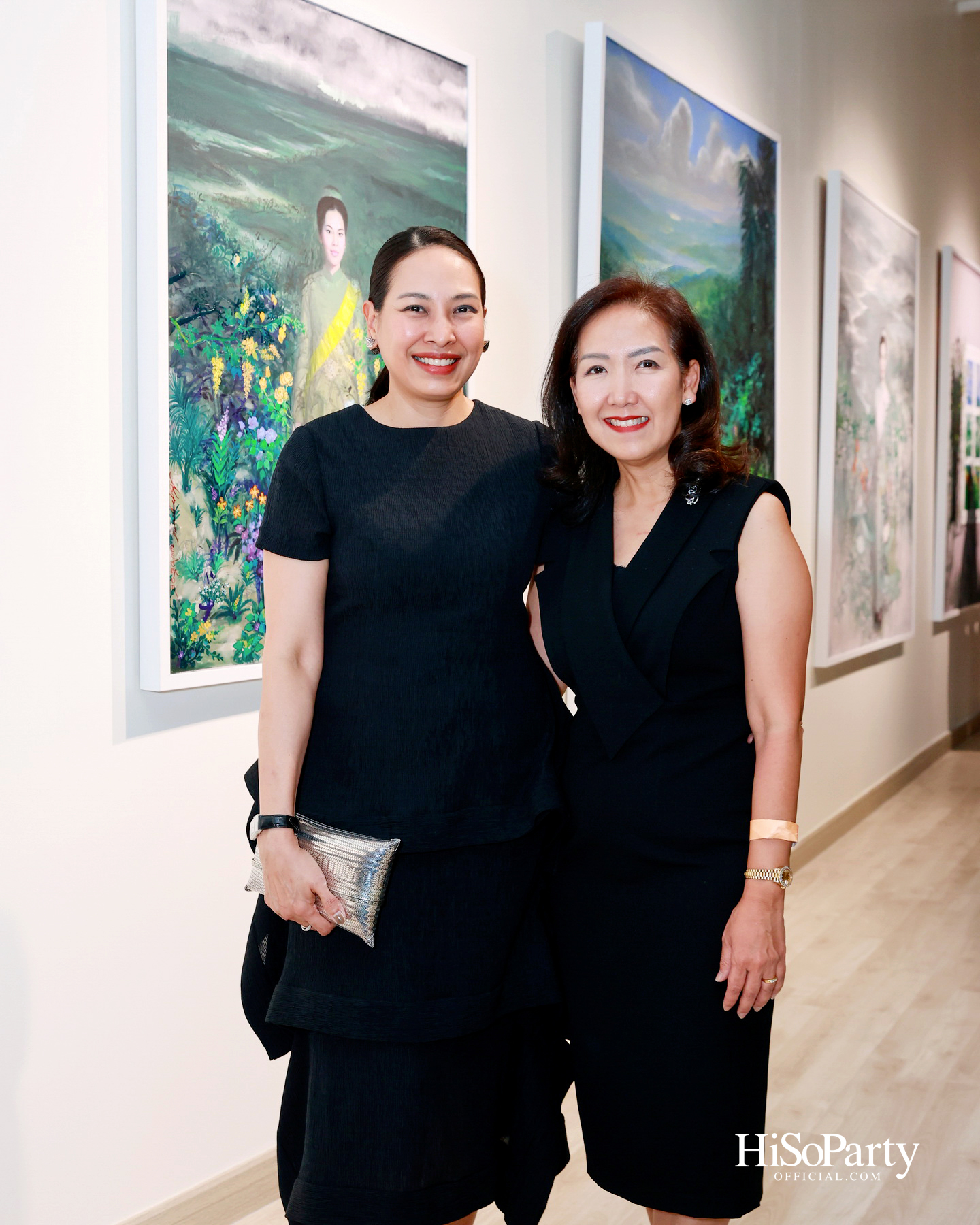 สยามพารากอน จัดนิทรรศการ ‘น้อมรำลึกในพระมหากรุณาธิคุณ แห่งสมเด็จพระบรมราชชนนีพันปีหลวง’ พร้อมเปิด Art Jewel ชั้น 5