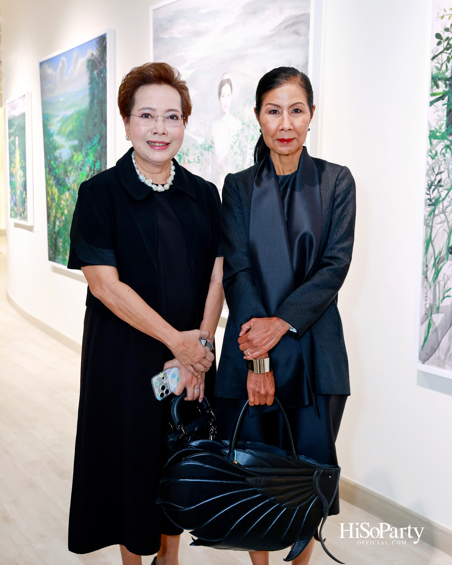 สยามพารากอน จัดนิทรรศการ ‘น้อมรำลึกในพระมหากรุณาธิคุณ แห่งสมเด็จพระบรมราชชนนีพันปีหลวง’ พร้อมเปิด Art Jewel ชั้น 5